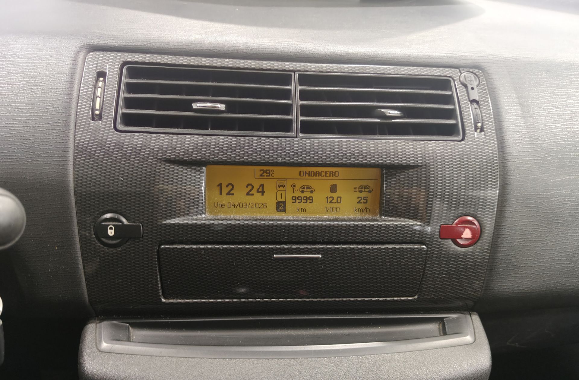 Citroën C4 1.6 16v VTR Plus - foto 23