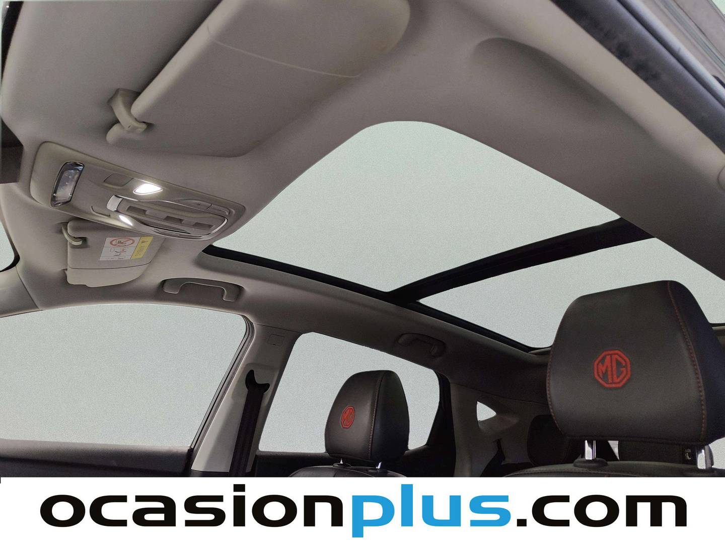 Equipamiento del MG ZS MG ZS 1.0T Luxury 82 kW (111 CV)