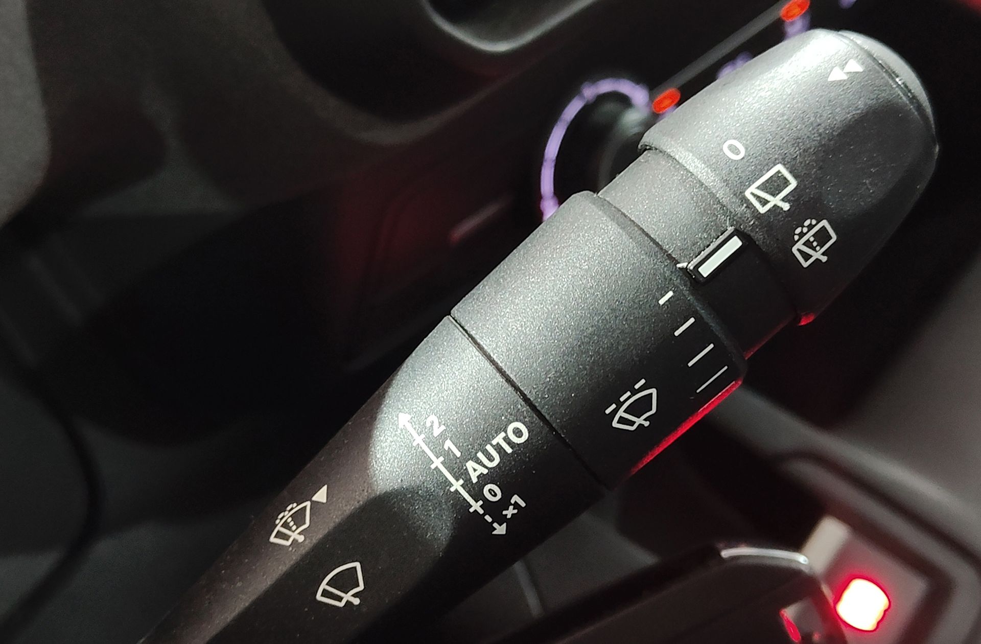 Peugeot Rifter BlueHDi 100 Allure - foto 30