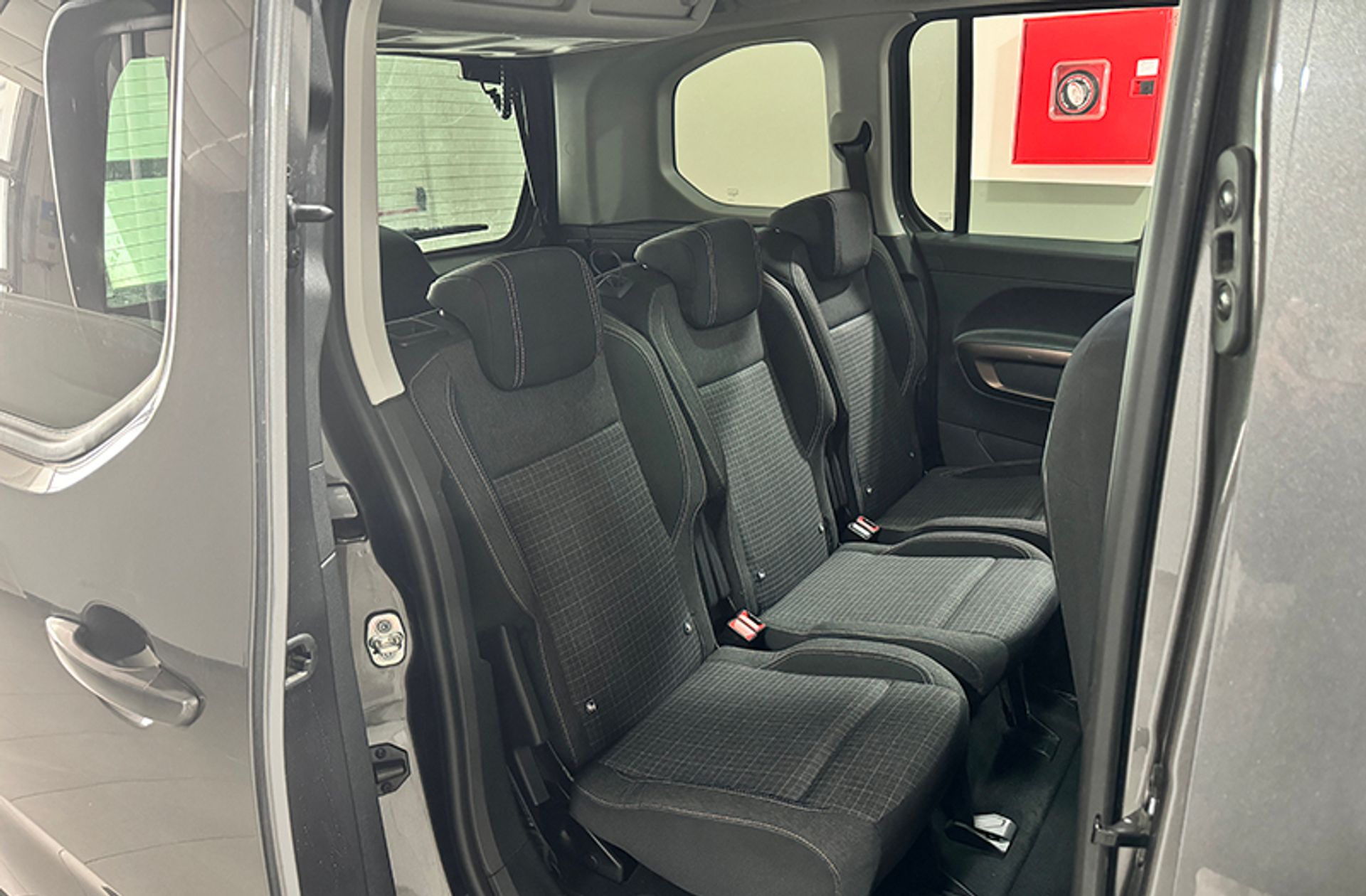Peugeot Rifter GT Line Long BlueHDi - foto 19