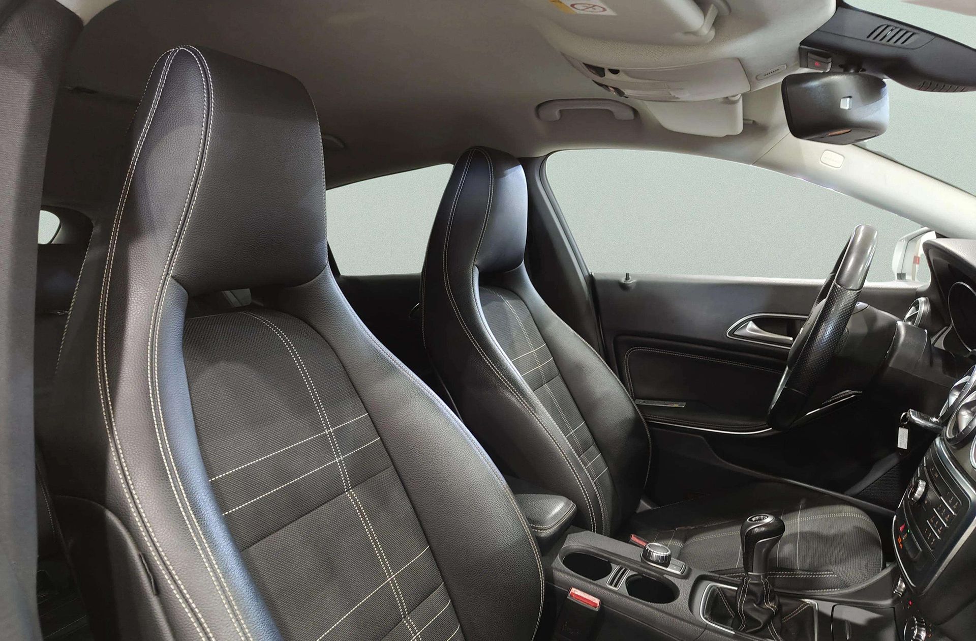 Mercedes-Benz CLA Shooting Brake CLA 200 d AMG Line - foto 7