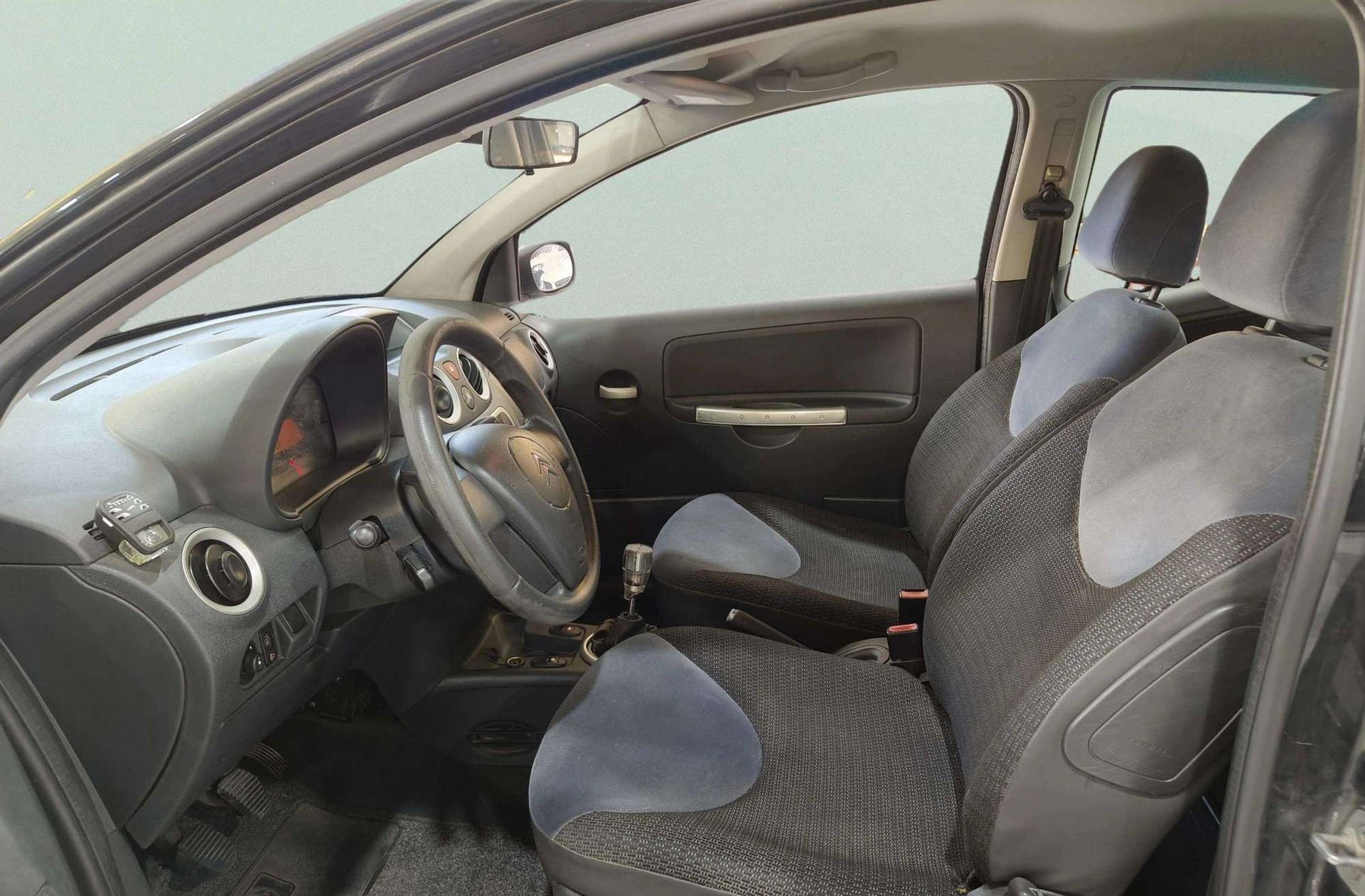 Citroën C2 1.4i Audace - foto 8