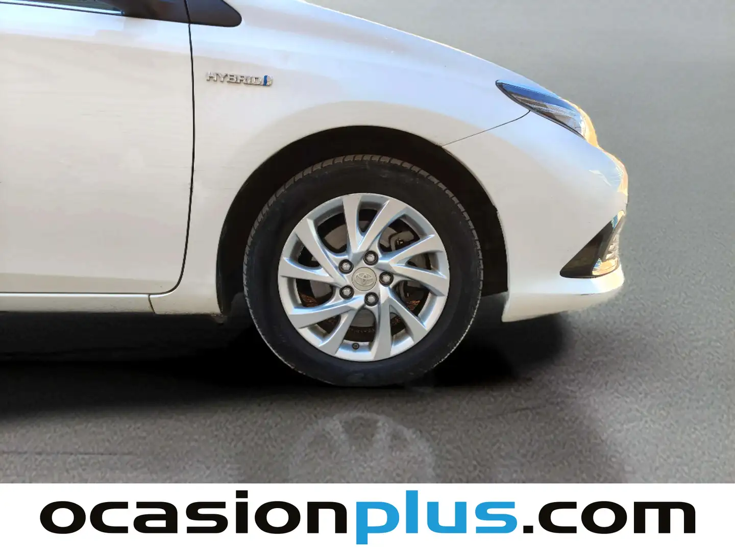 Foto Toyota Auris Toyota Auris 140H Touring Sports Active (136 CV)