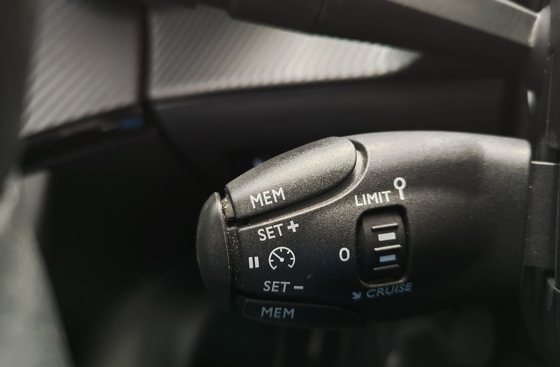 Peugeot 2008 BlueHDi 110 Active Pack - foto 26