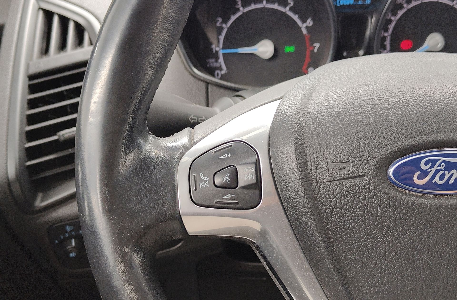 Ford EcoSport 1.5 Ti-VCT Trend - foto 23