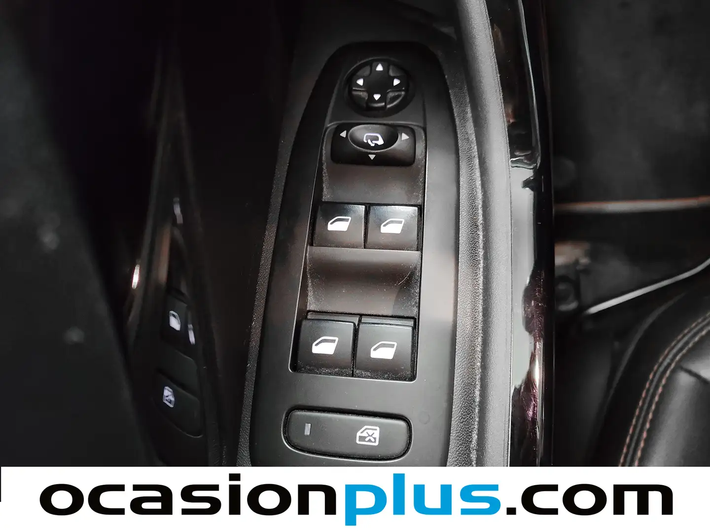 Foto Peugeot 2008 Peugeot 2008 PureTech 130 S&S GT Line (130 CV)