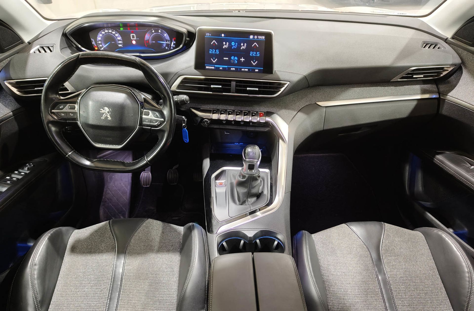 Peugeot 3008 BlueHDi 130 Allure - foto 6