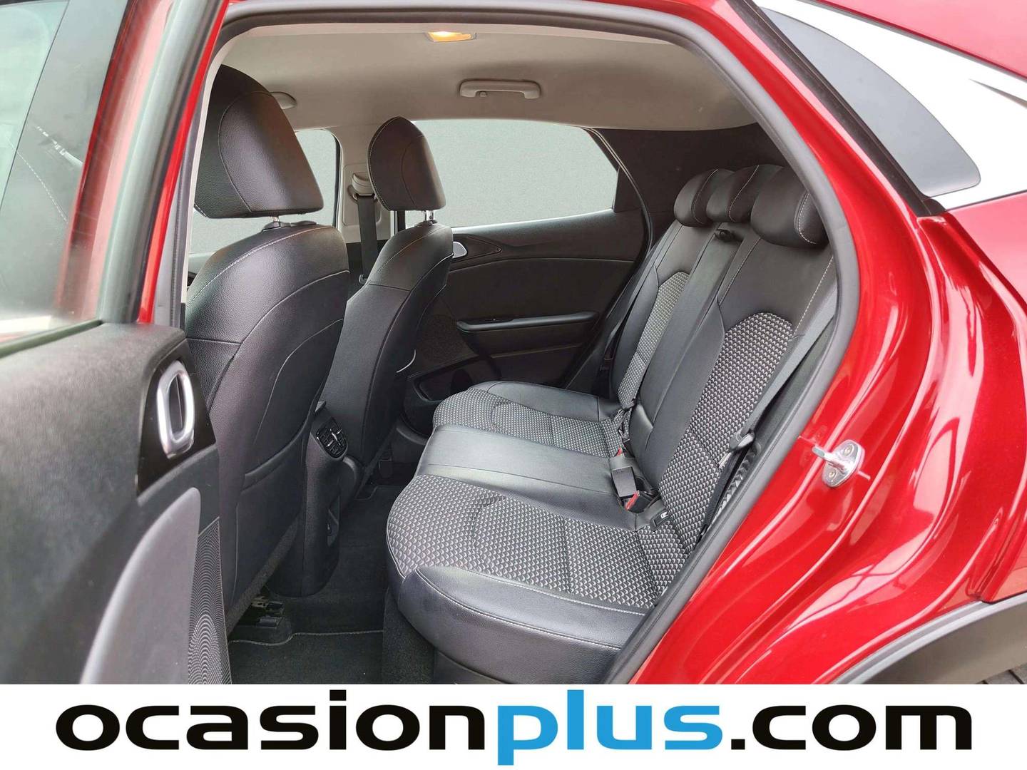 Foto asientos traseros KIA XCeed KIA XCeed 1.6 GDi PHEV eTech (141 CV)