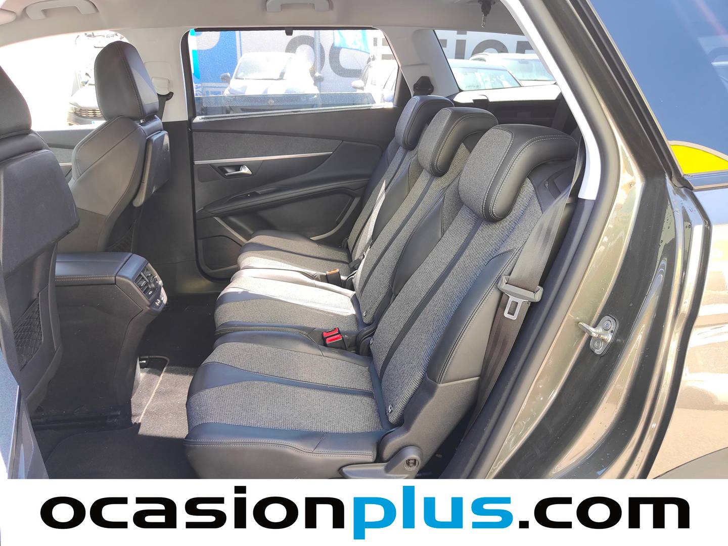 Foto asientos traseros Peugeot 5008 Peugeot 5008 PureTech 130 S&S Allure  (130 CV)