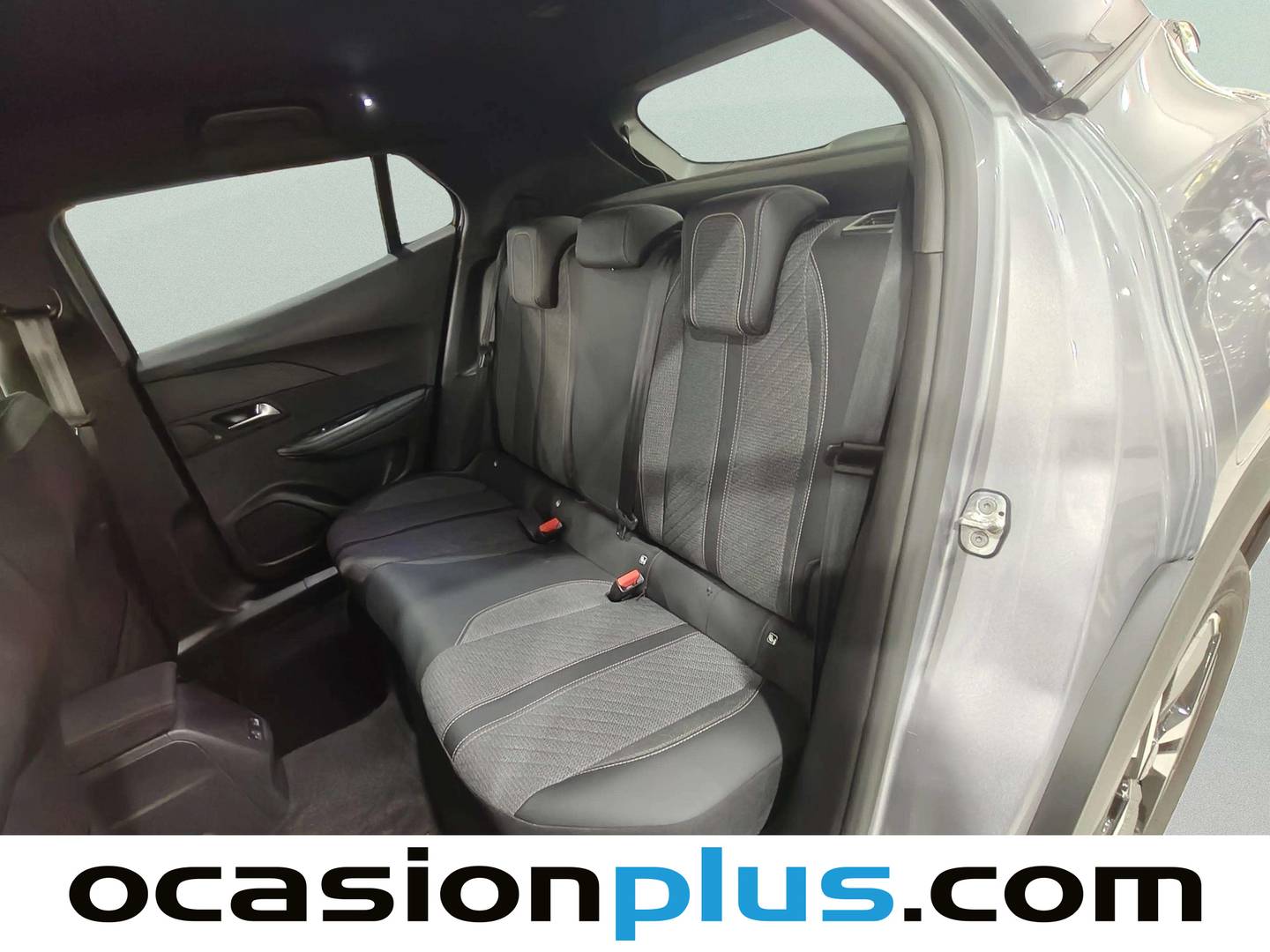 Foto asientos traseros Peugeot 2008 Peugeot 2008 Allure Hybrid eDCS6 (145 CV)