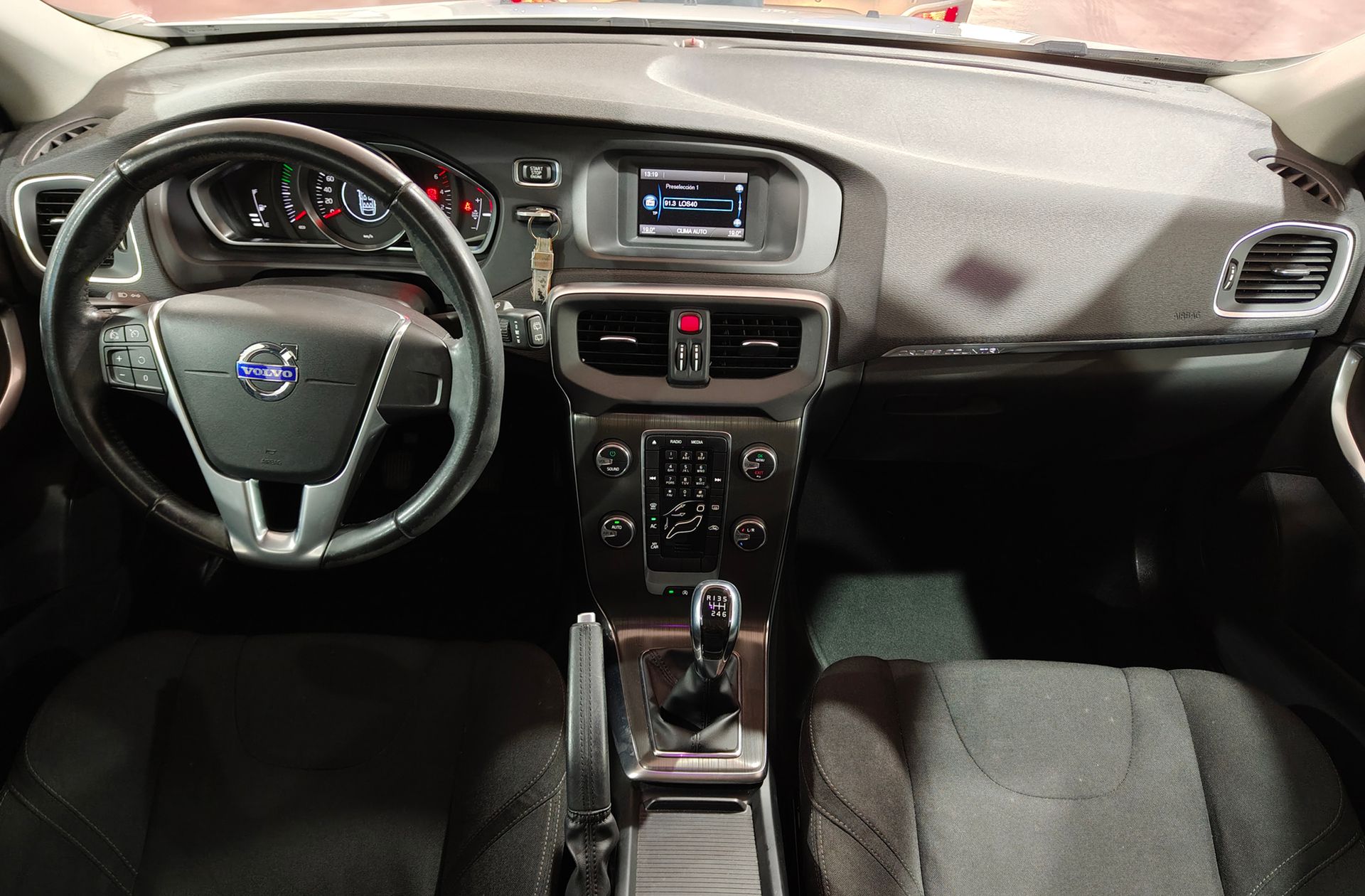 Volvo V40 D2 Kinetic - foto 6