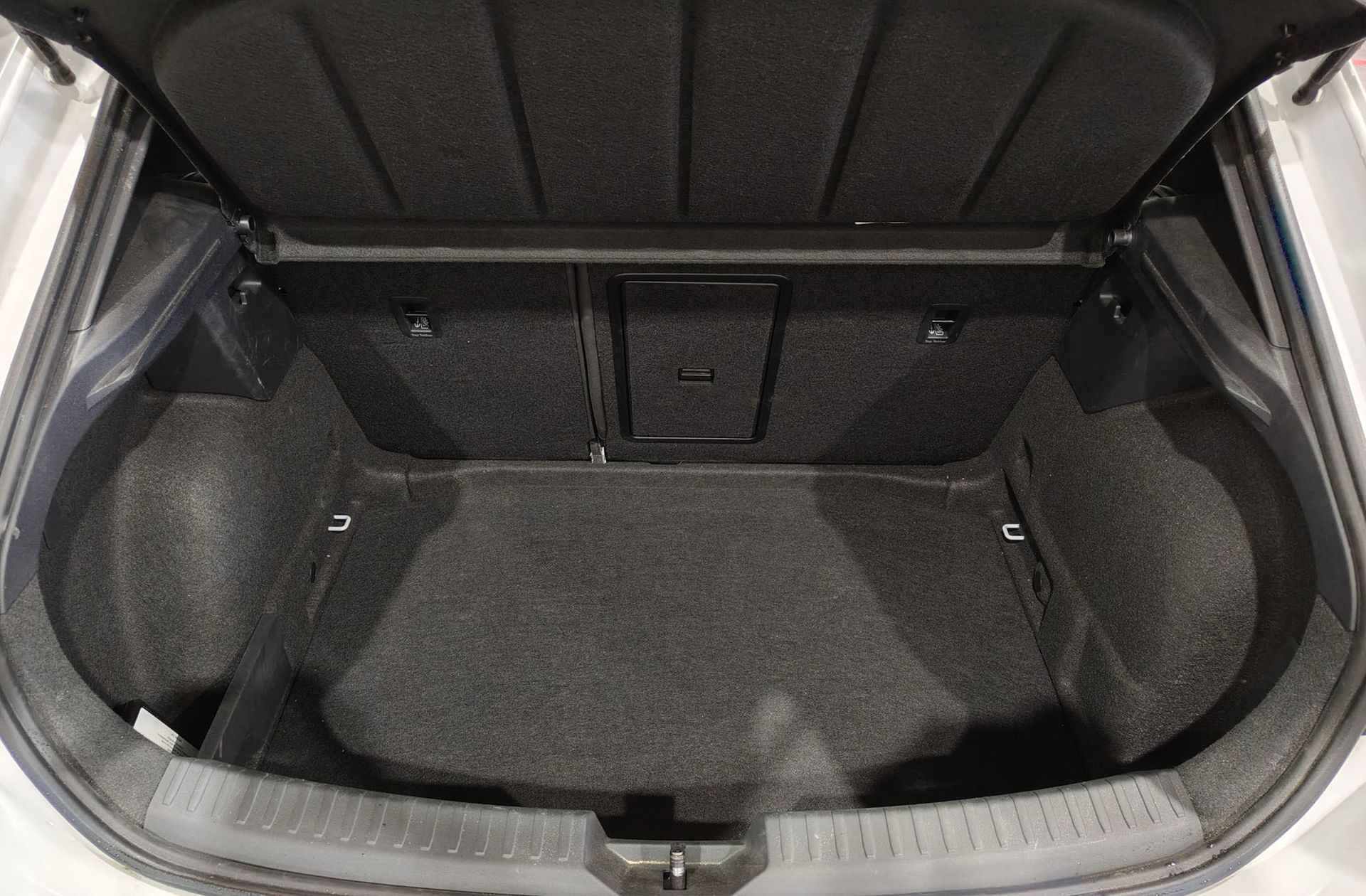 SEAT León 1.0 eTSI FR 25 Aniversario DSG - foto 17
