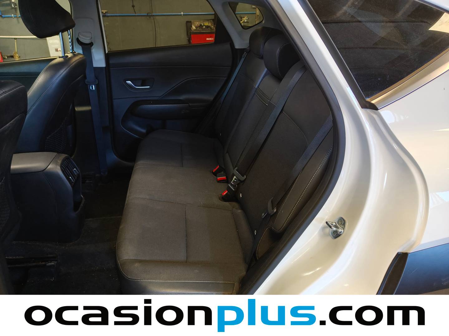 Foto asientos traseros Hyundai Kona Hyundai Kona 1.6 GDI HEV Tecno DCT (141 CV)