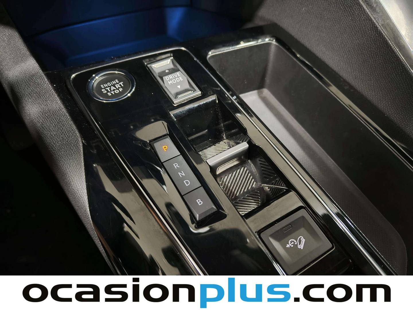 Foto Peugeot 3008 Hybrid Peugeot 3008 Hybrid 300 Allure Pack e-EAT8 (300 CV)