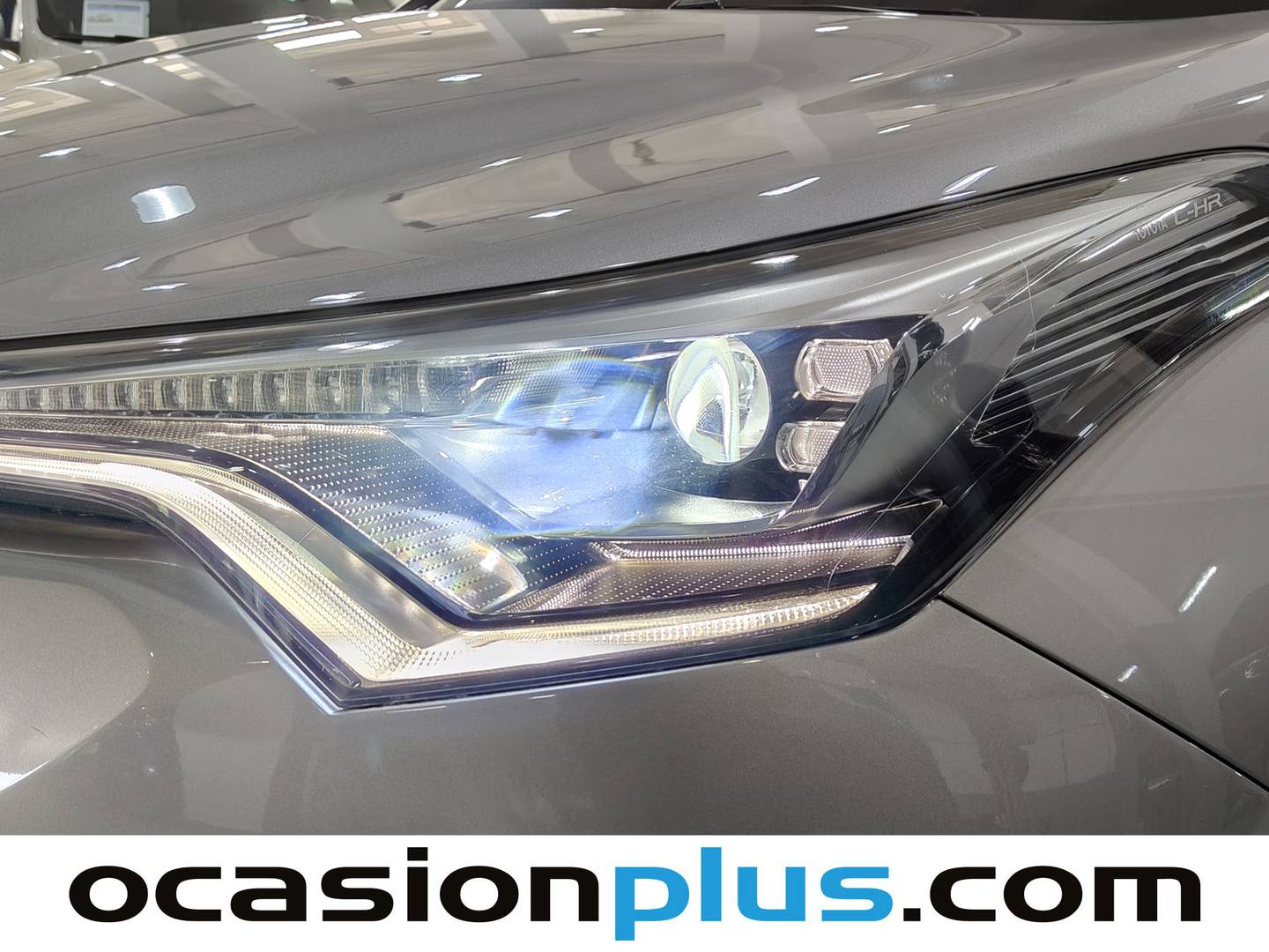 Foto Toyota C-HR Toyota C-HR 1.8 125H Dynamic Plus (122 CV)