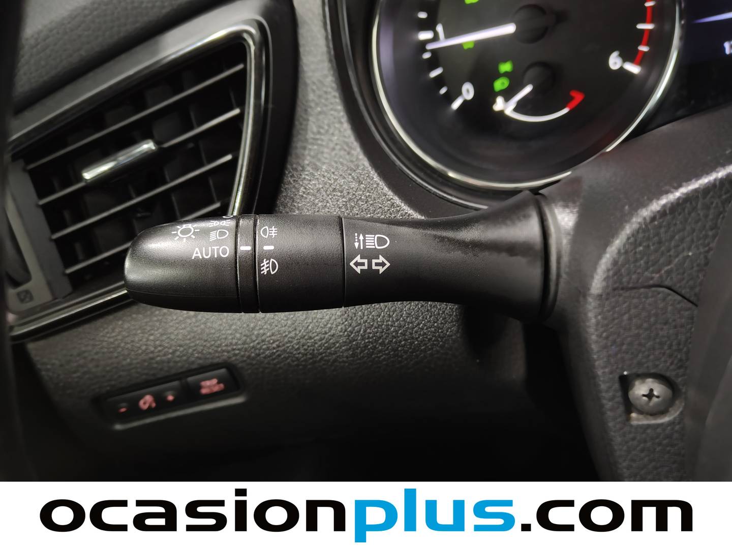Nissan X-TRAIL Nissan X-Trail dCi 130 Tekna 4x4-i (130 CV) seminuevo