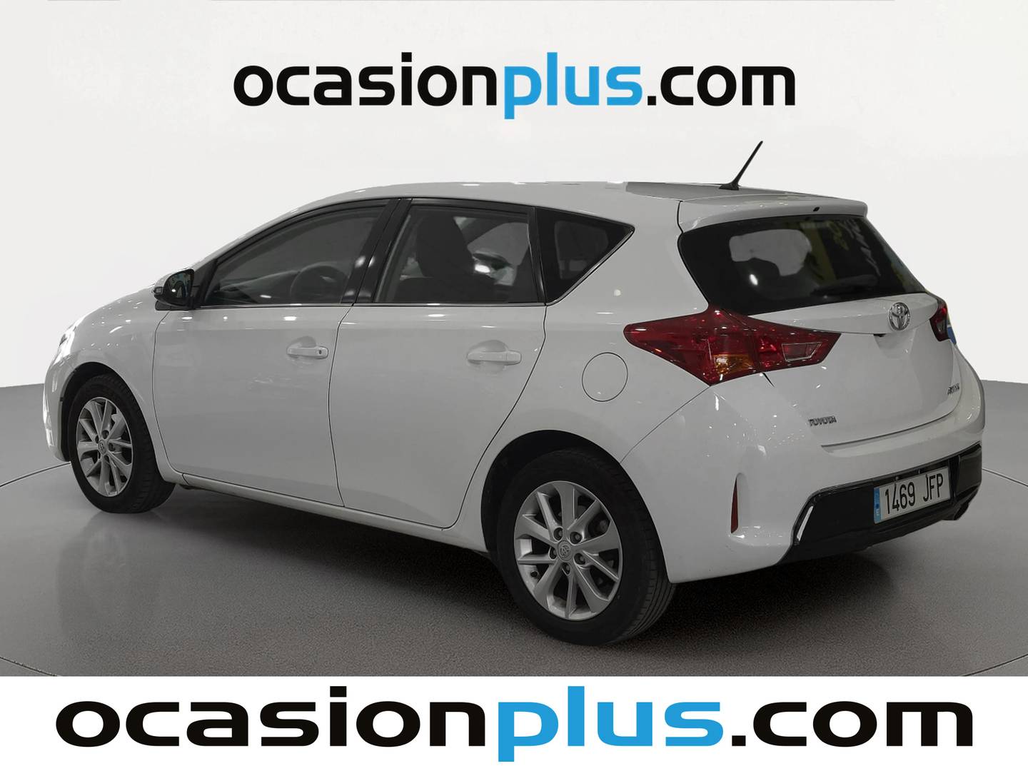 Foto trasera Toyota Auris Toyota Auris 130 Active (132 CV) izquierda