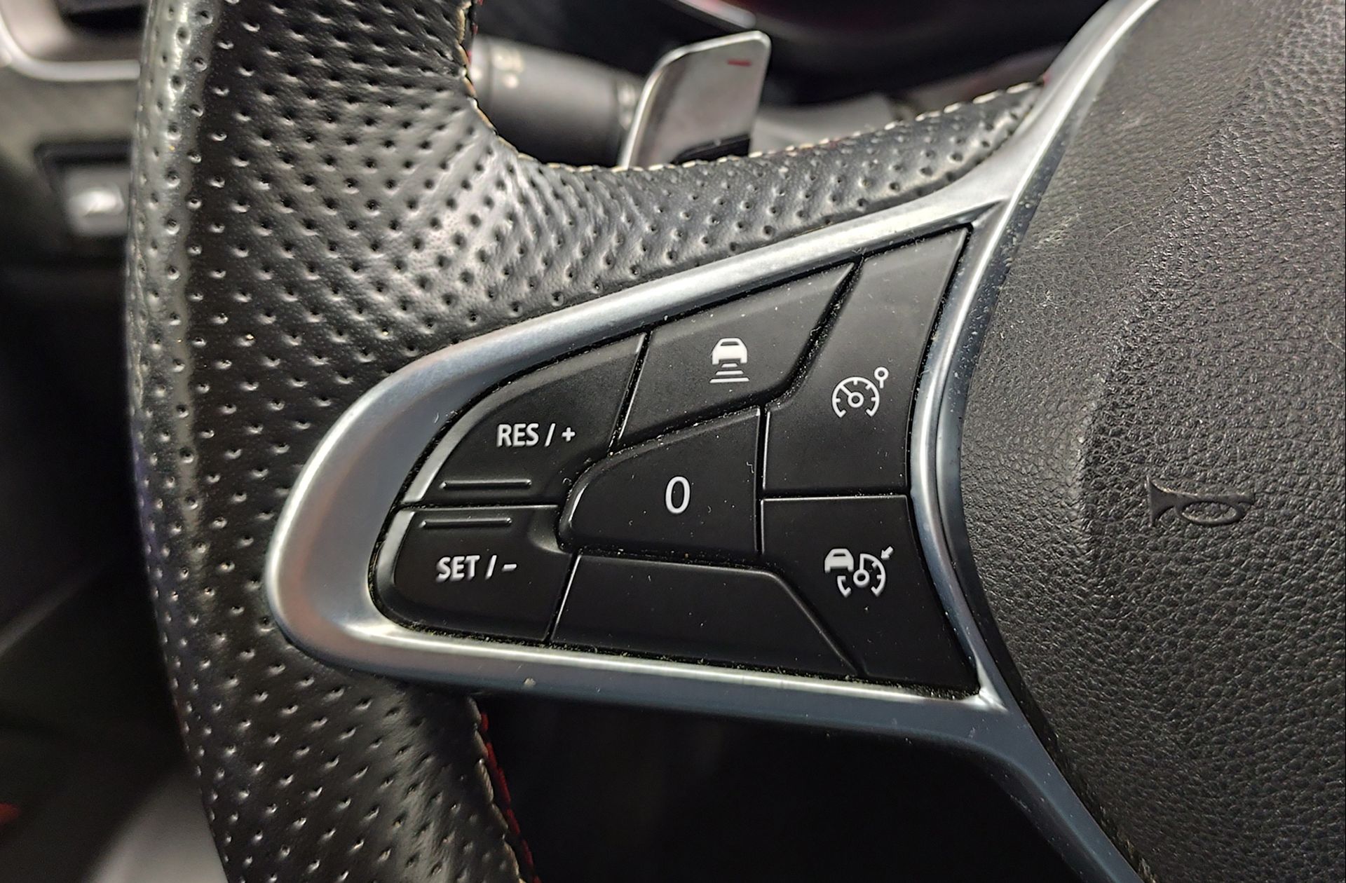 Renault Arkana RS Line TCe EDC Microhíbrido - foto 26