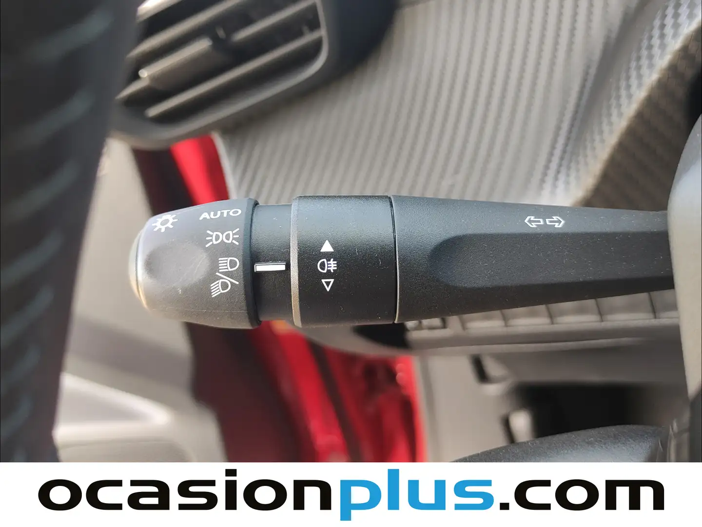 Foto Peugeot 2008 Peugeot 2008 PureTech 100 S&S Allure (100 CV)