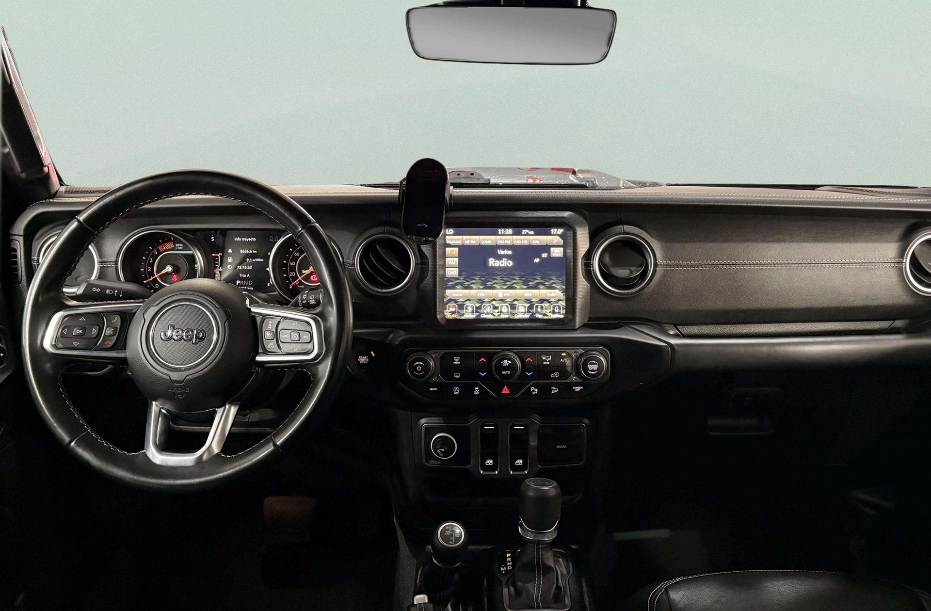 Jeep Wrangler 2.2 CRD Sahara 8ATX - foto 7