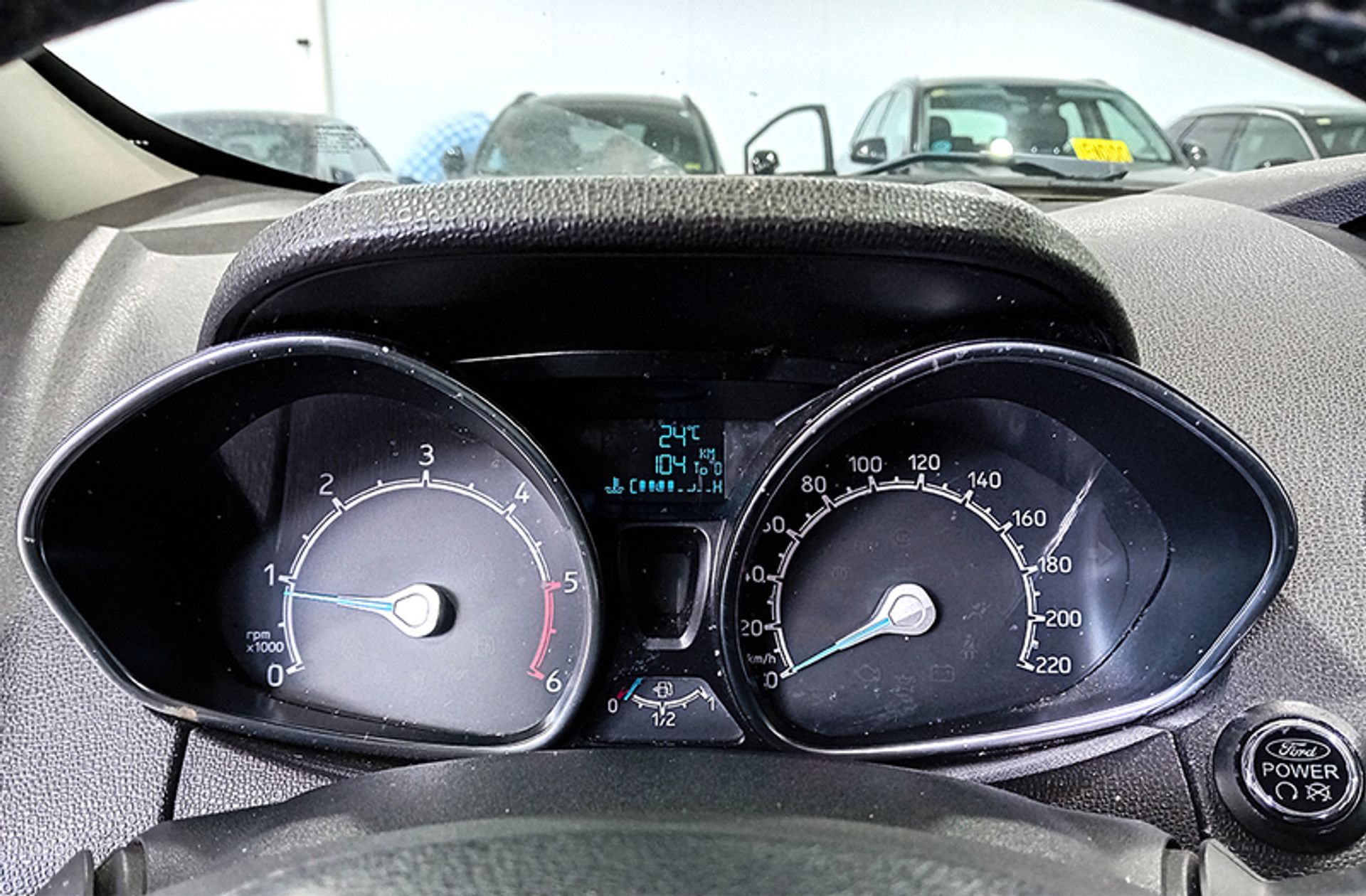 Ford EcoSport 1.5 TDCi Titanium - foto 21