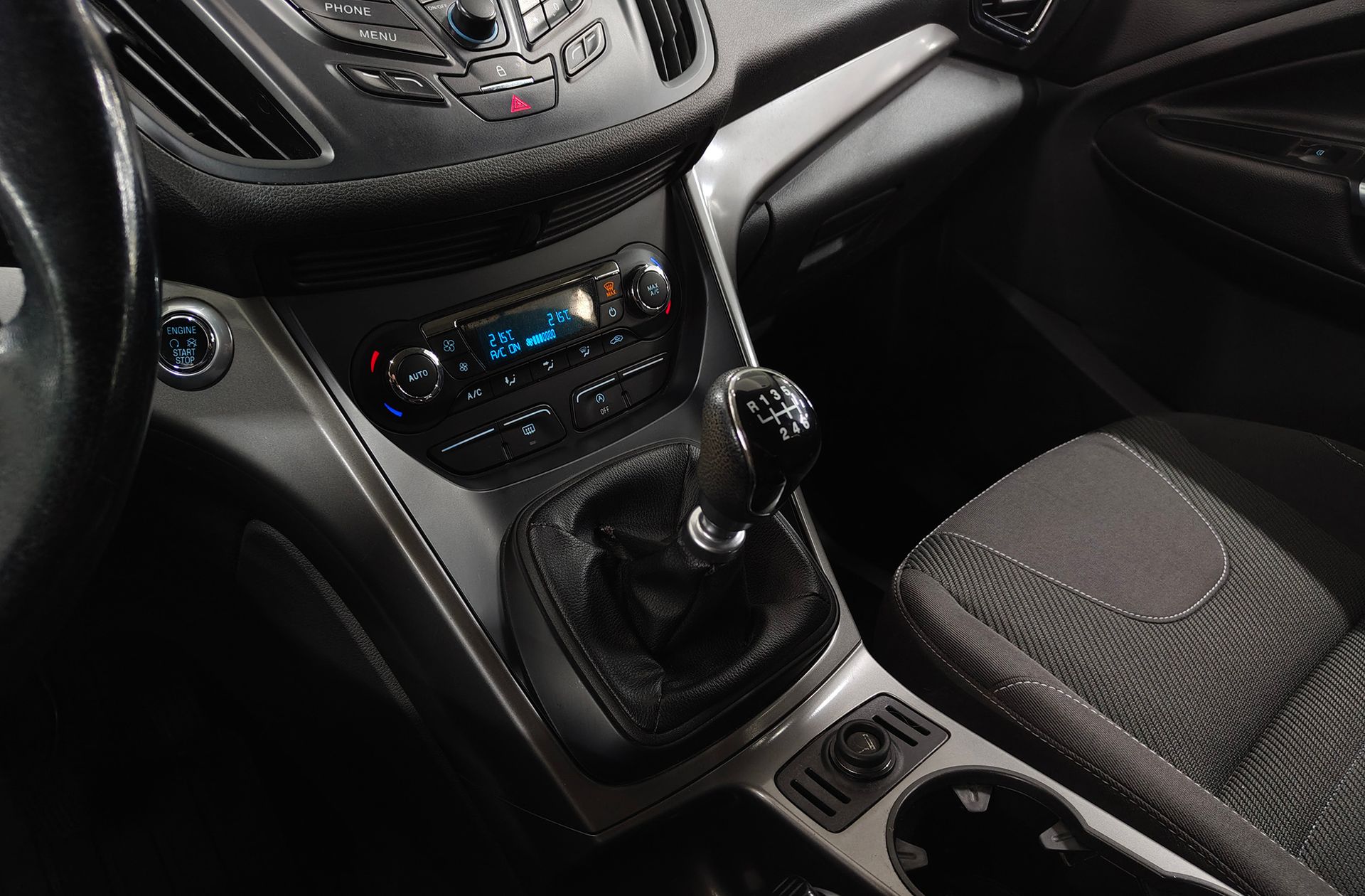 Ford Kuga 1.5 EcoBoost Trend 4x2 - foto 5