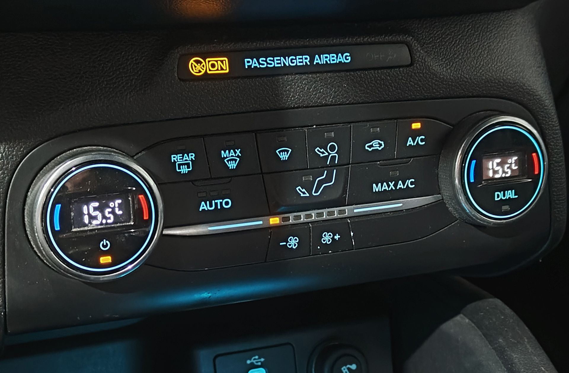 Ford Focus 1.0 EcoBoost ST-Line - foto 33