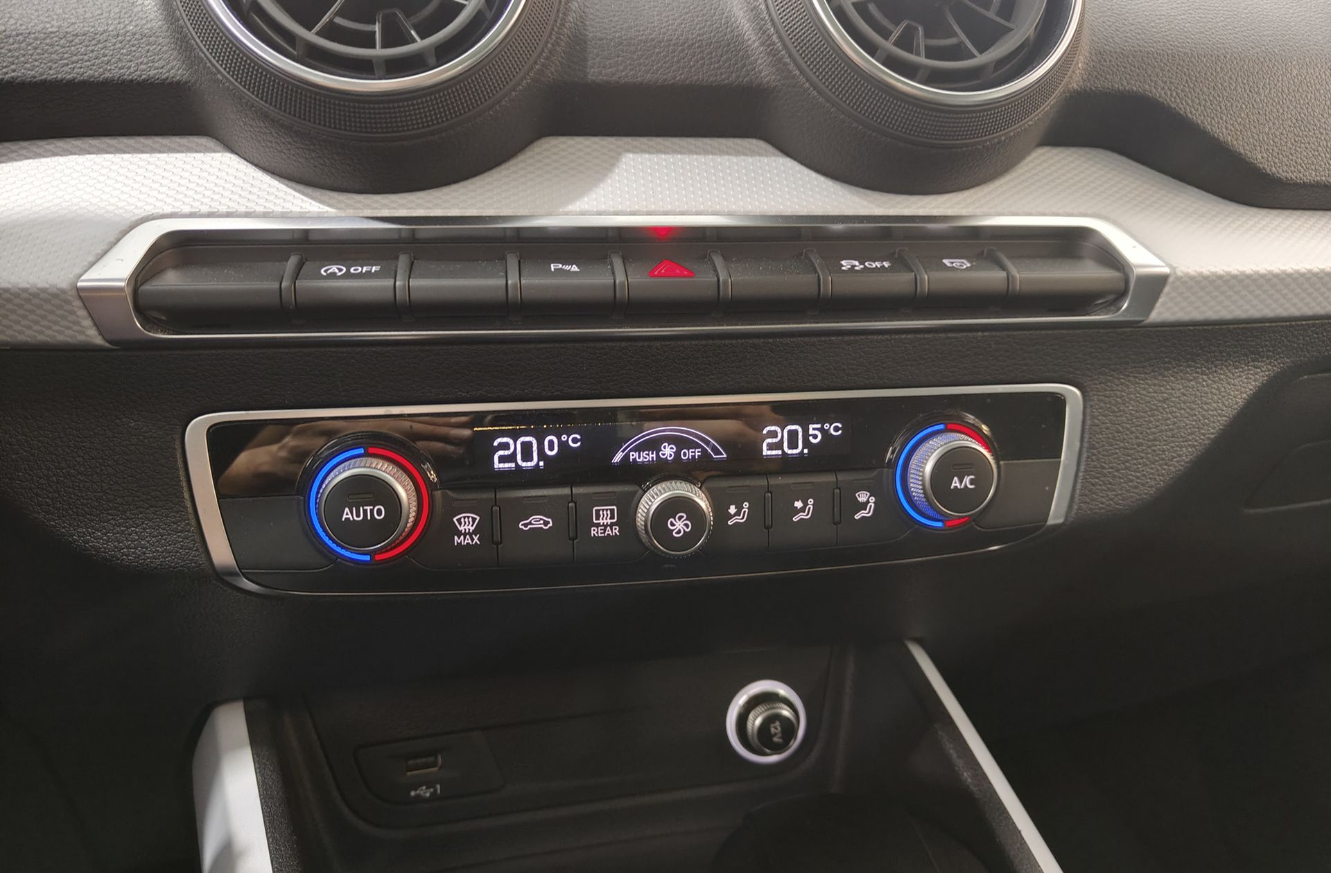 Audi Q2 design 30 TDI - foto 30
