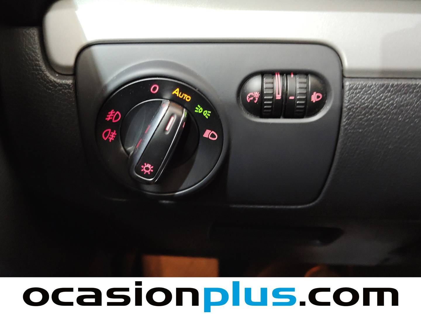 Equipamiento del Volkswagen Golf Volkswagen Golf Sport 1.4 TSI (122 CV) DSG