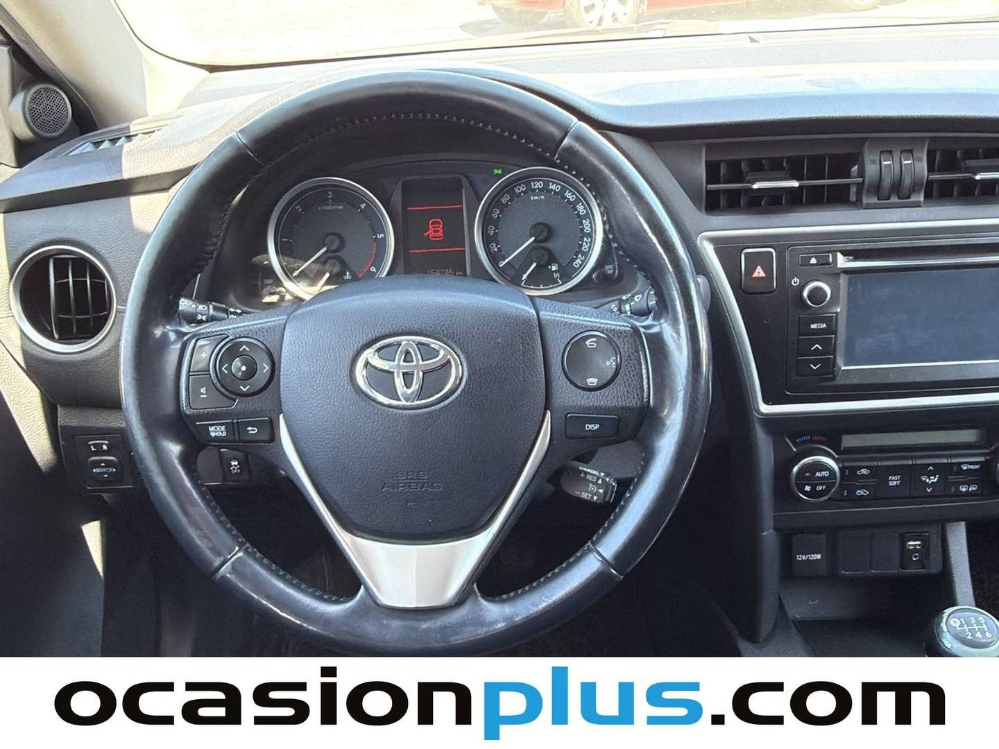 Equipamiento del Toyota Auris Toyota Auris 90D Feel! (90 CV)