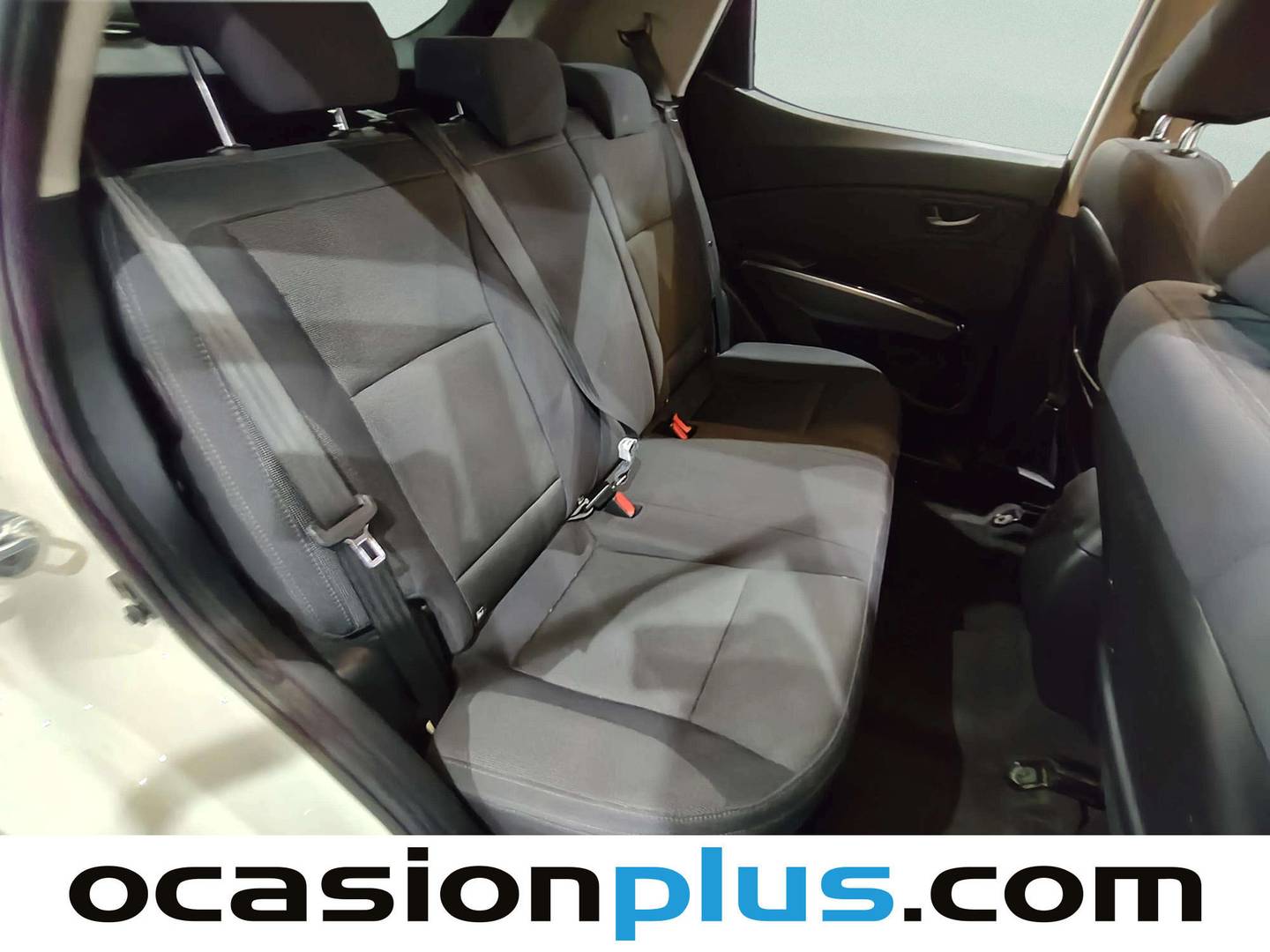 Foto SsangYong Tivoli Ssangyong Tivoli G12T Urban Plus (128 CV)