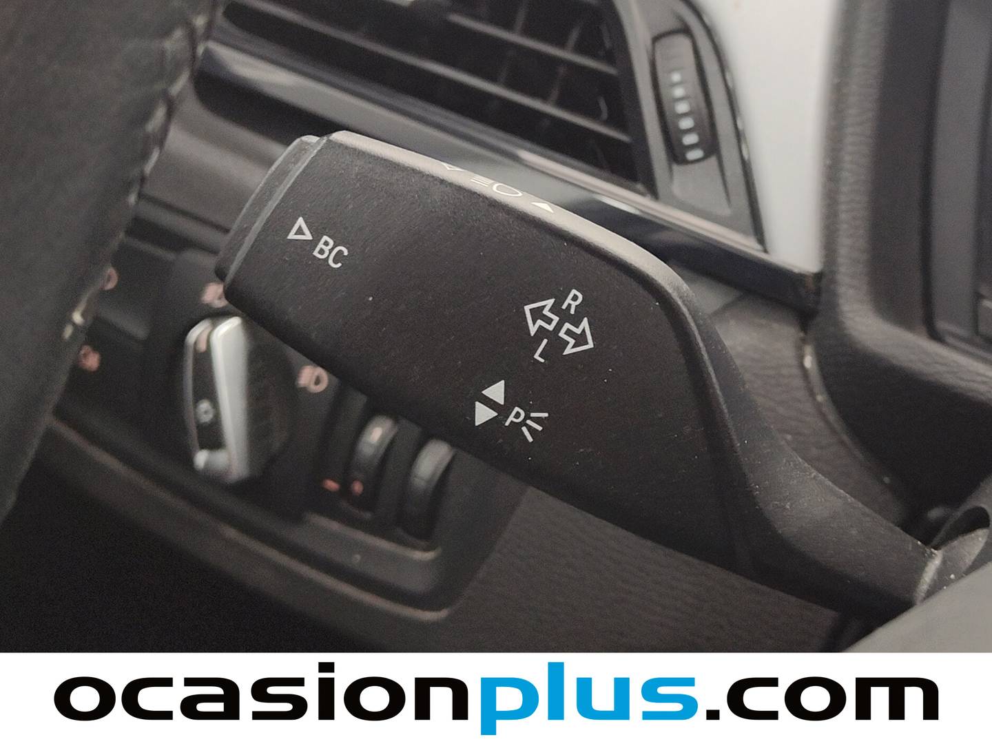 Acabados BMW X1 BMW X1 sDrive16d Business (116 CV)