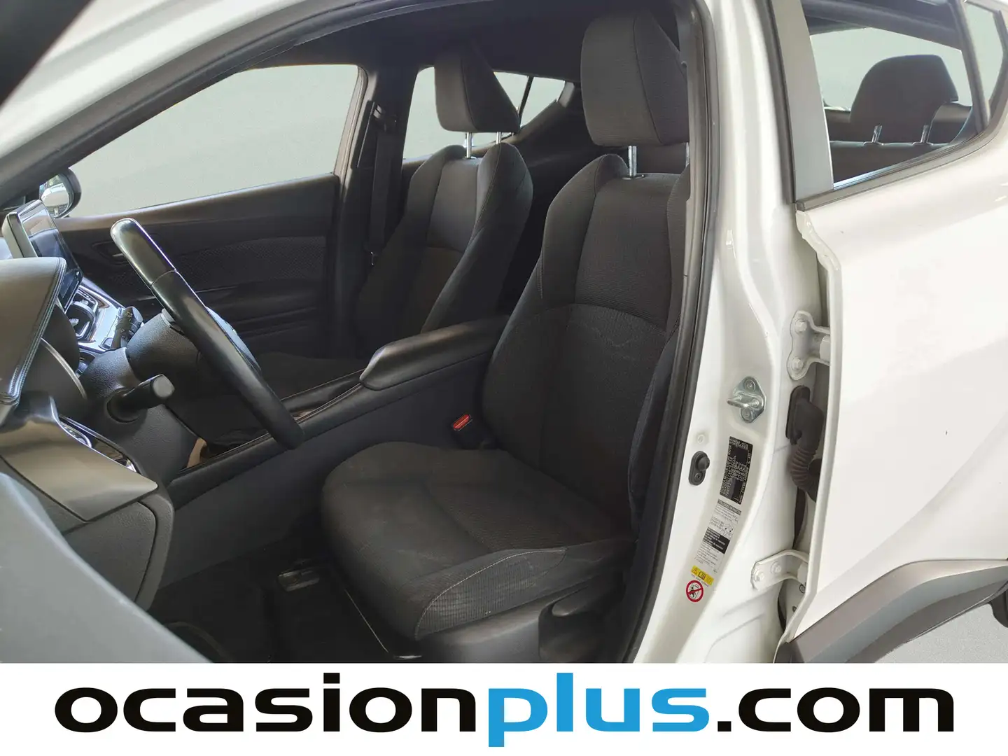 Foto Toyota C-HR Toyota C-HR 1.8 125H Active  (122 CV)