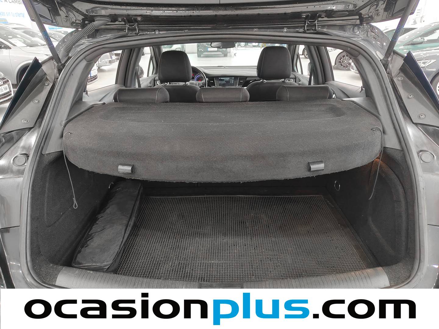 Fotos maletero Opel Astra Opel Astra 1.6 CDTi Dynamic (110 CV)