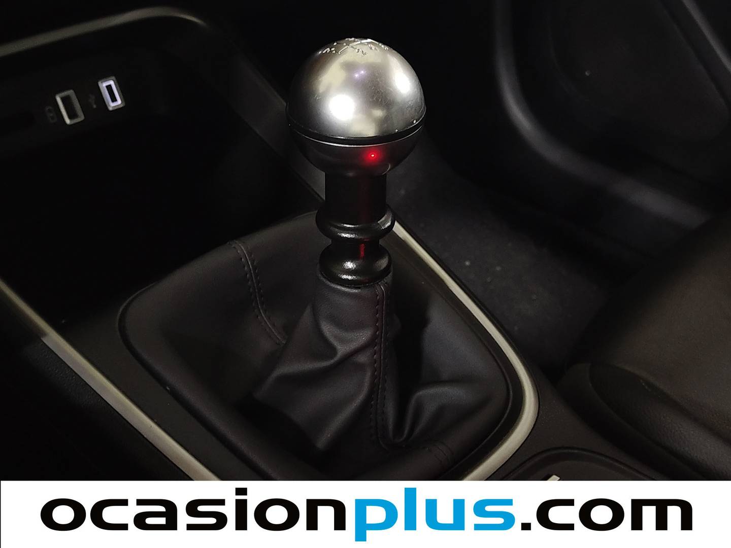 Foto Jeep Avenger Jeep Avenger 1.2 G Summit 74 kW (100 CV)