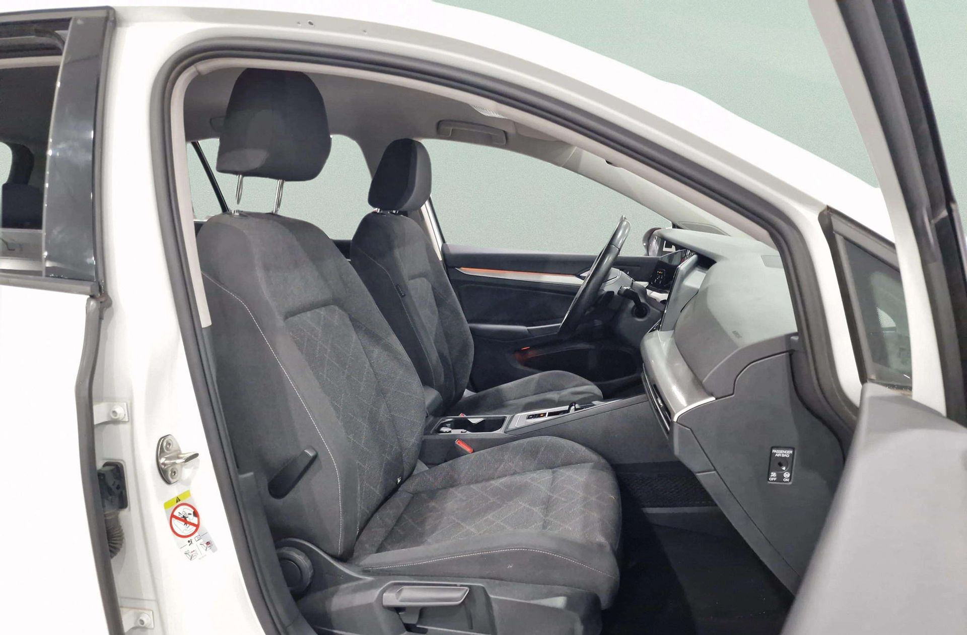 Volkswagen Golf Life 1.0 eTSI DSG - foto 17
