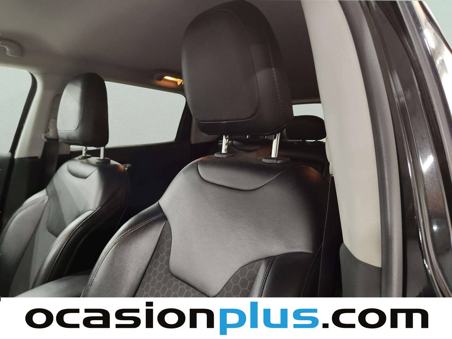 Extras y acabados del Jeep Compass Jeep Compass 1.4 Multiair Night Eagle 4x2 (140 CV)