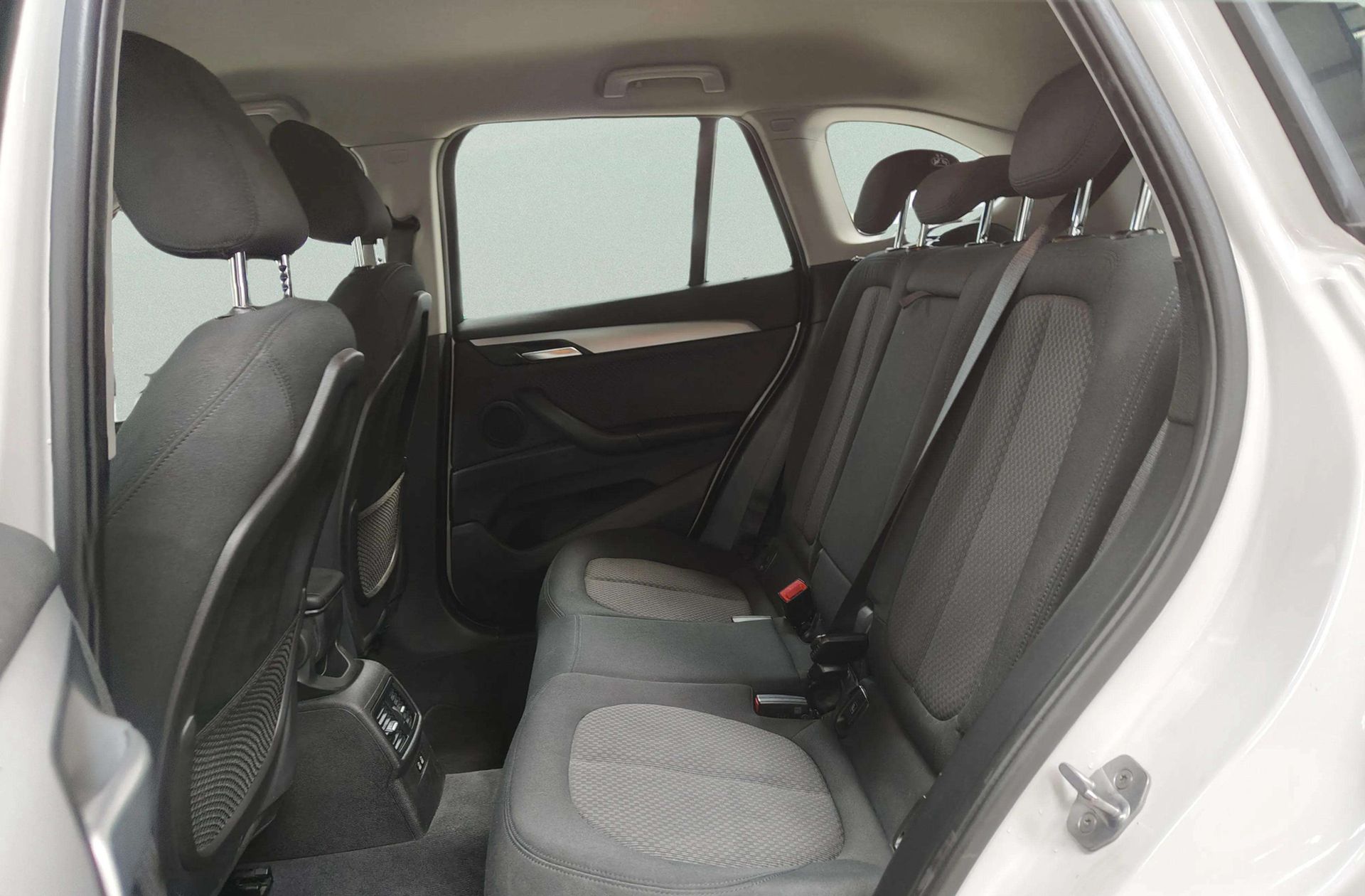 BMW X1 sDrive18i - foto 14