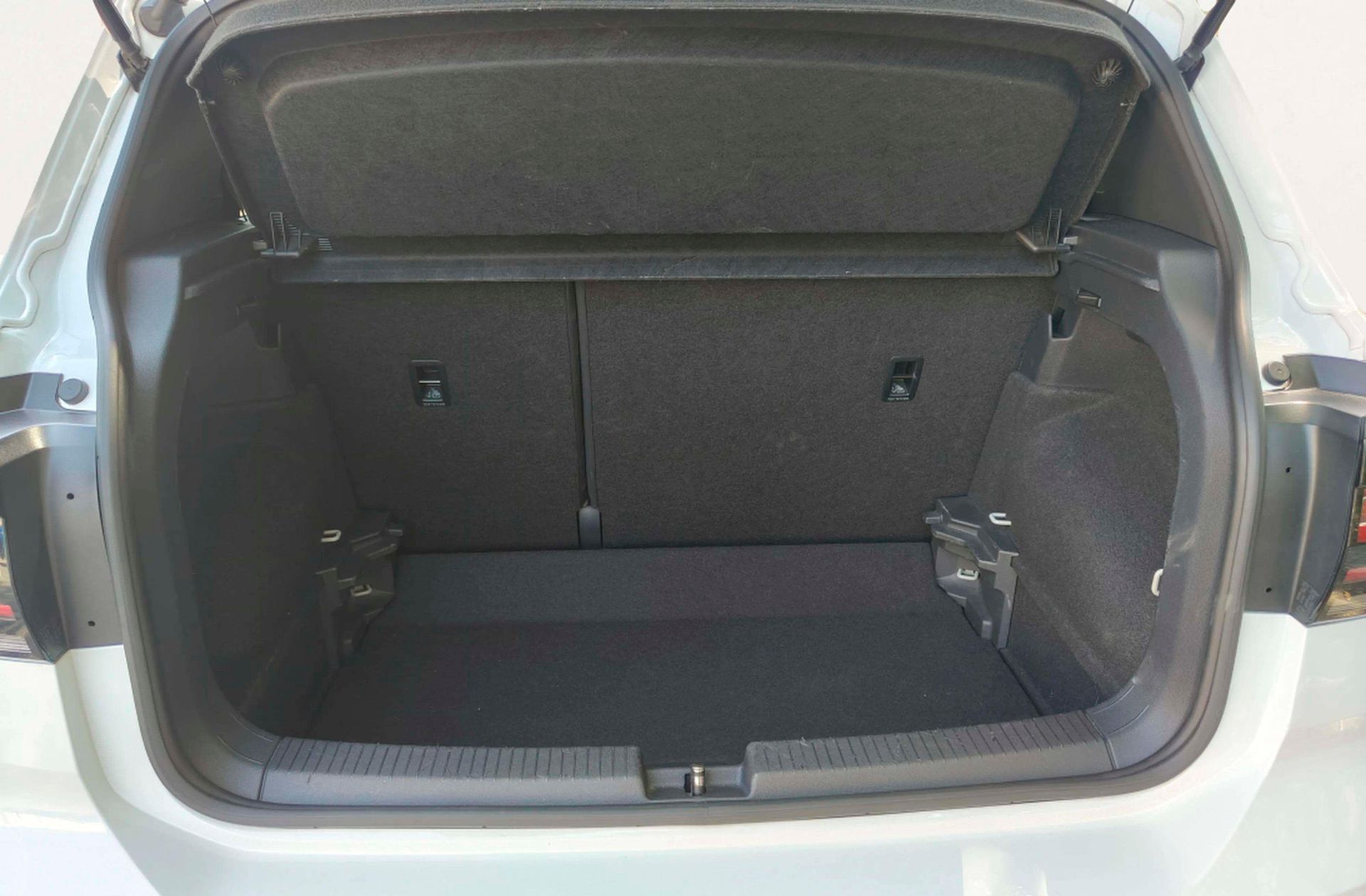 Volkswagen T-Cross Sport 1.5 TSI DSG Pack R-Line - foto 17