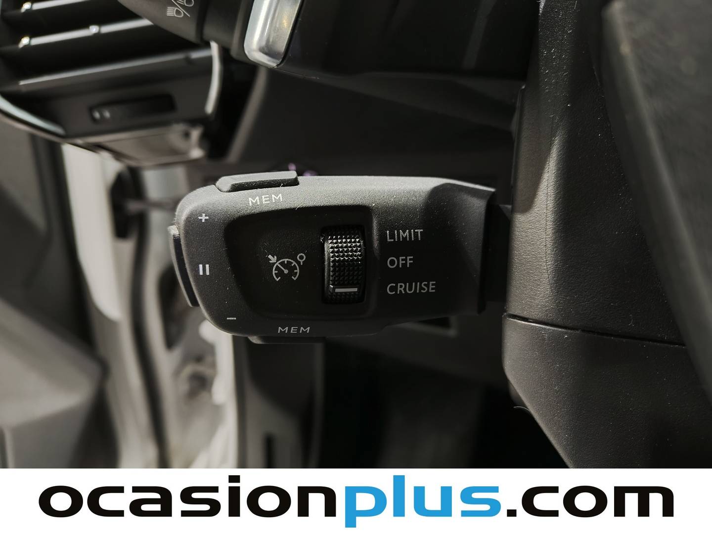 Foto DS DS 7 Crossback DS DS7 Crossback PureTech 130 Bastille+ AT (131 CV)