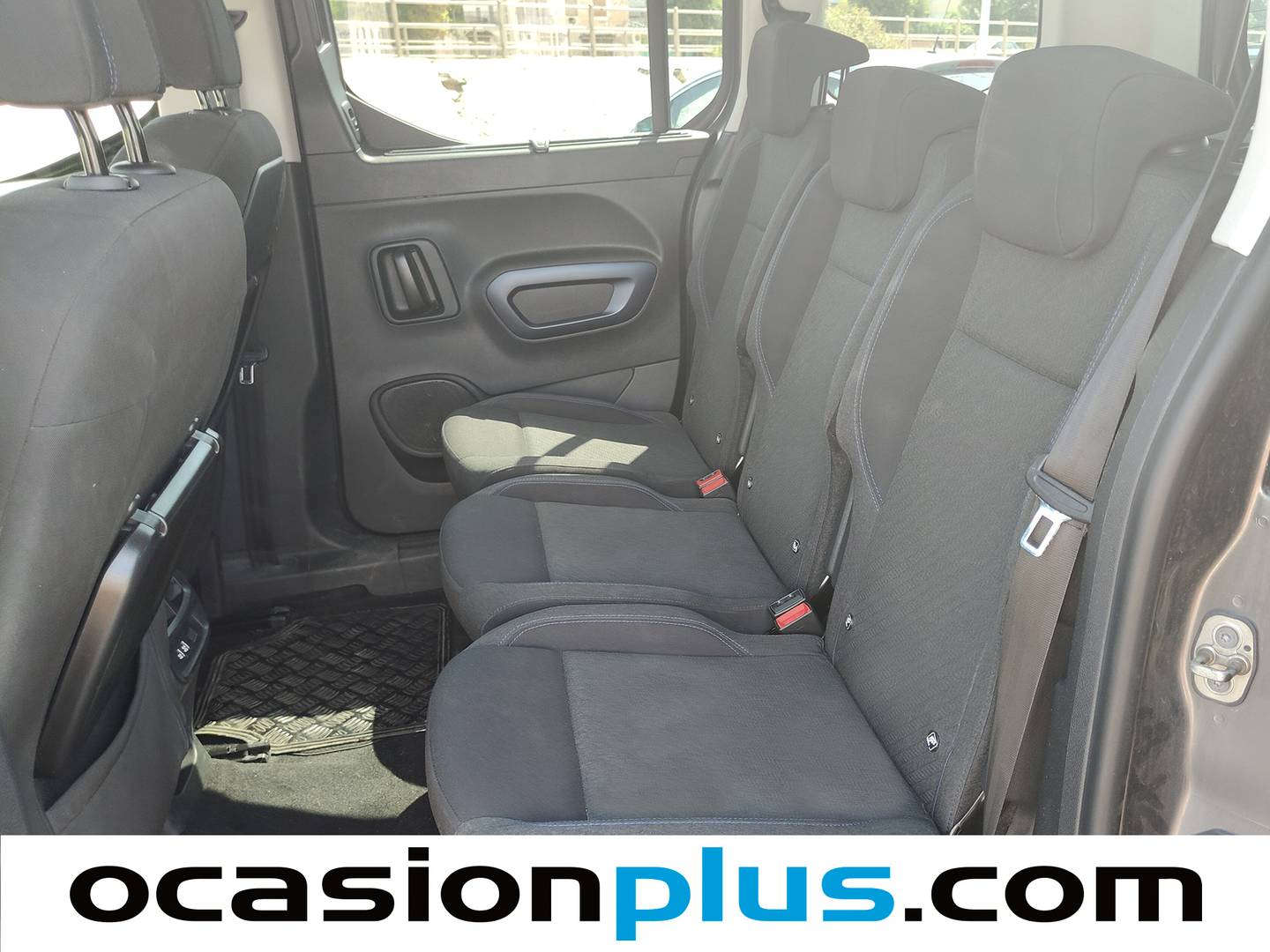 Foto asientos traseros Peugeot Rifter Peugeot Rifter PureTech 110 Allure Standard (110 CV)