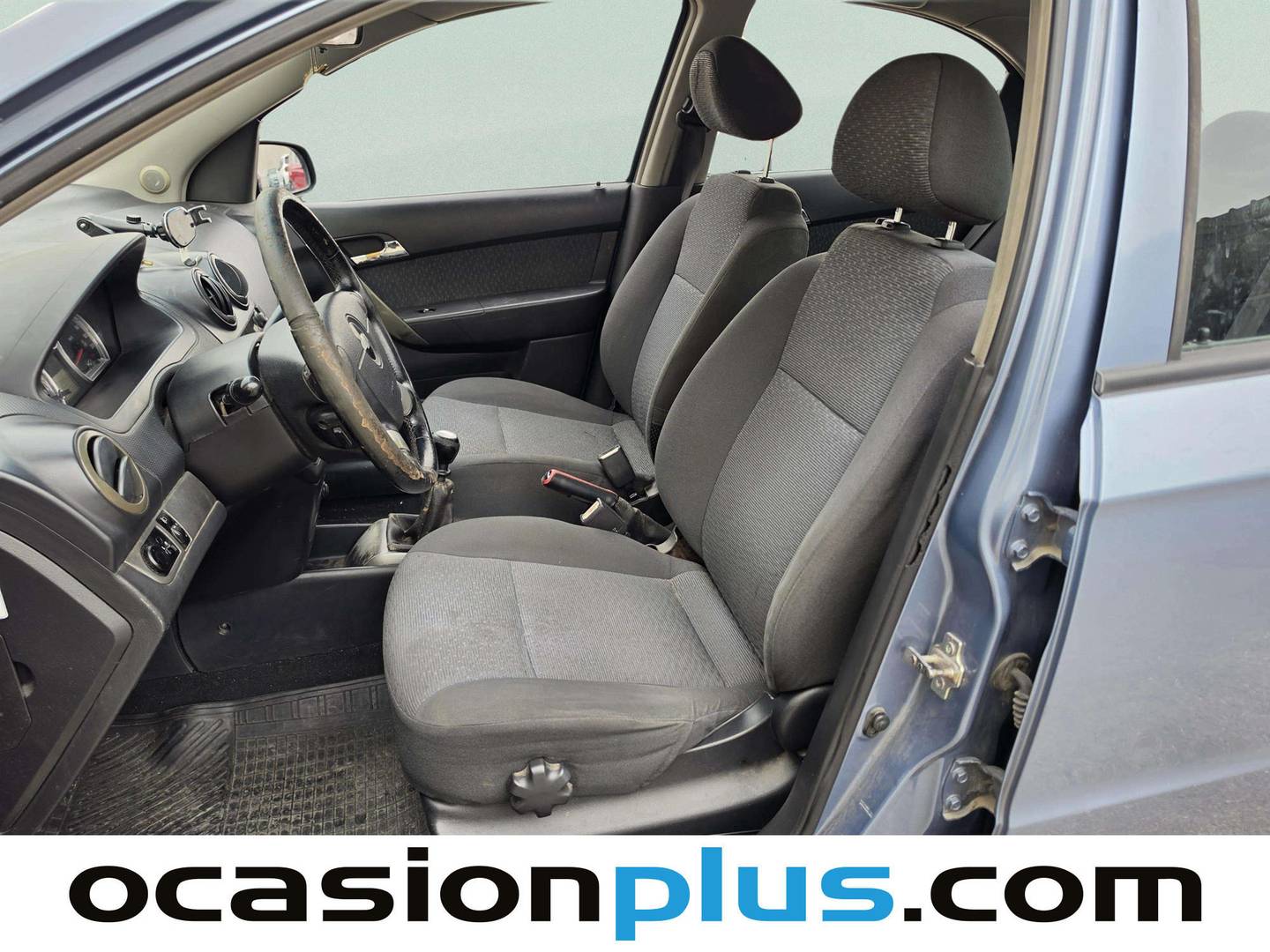 Foto asientos delanteros Chevrolet Aveo Chevrolet Aveo 1.4 16v Sedán LS (94 CV)