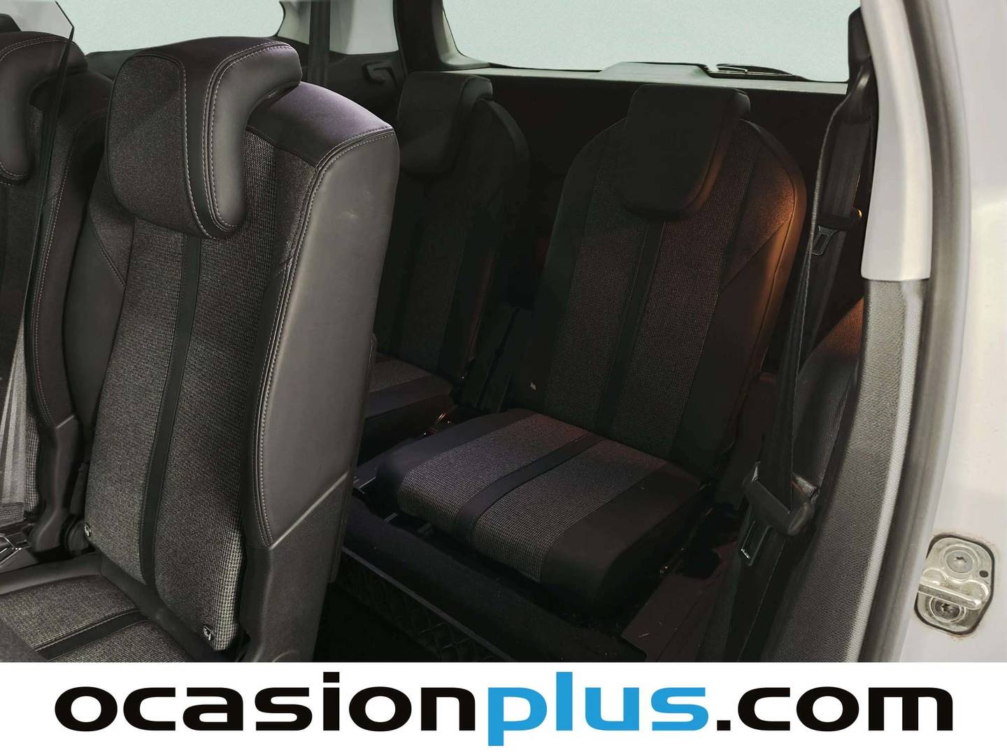 Extras y acabados del Peugeot 5008 Peugeot 5008 BlueHDi 130 S&S Allure 7 Plazas  (130 CV)