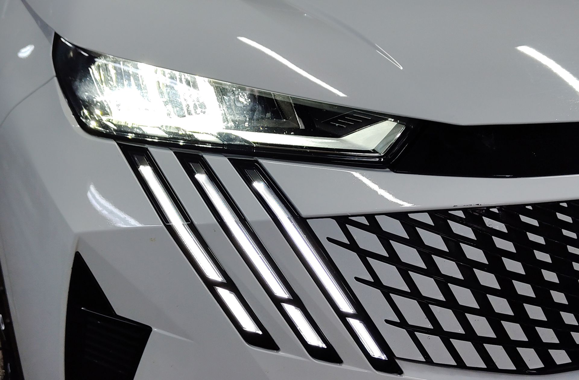 Peugeot 3008 145 Allure eDCS6 - foto 18