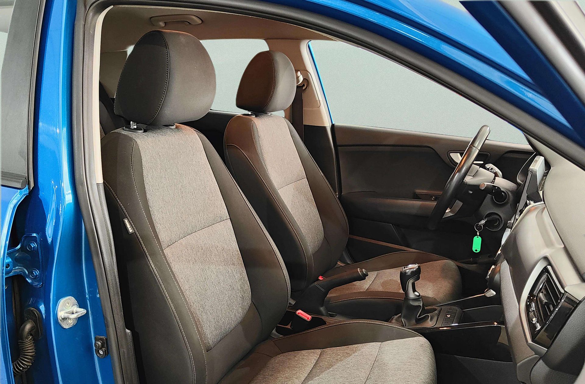 Kia Stonic 1.0 T-GDi Concept - foto 20