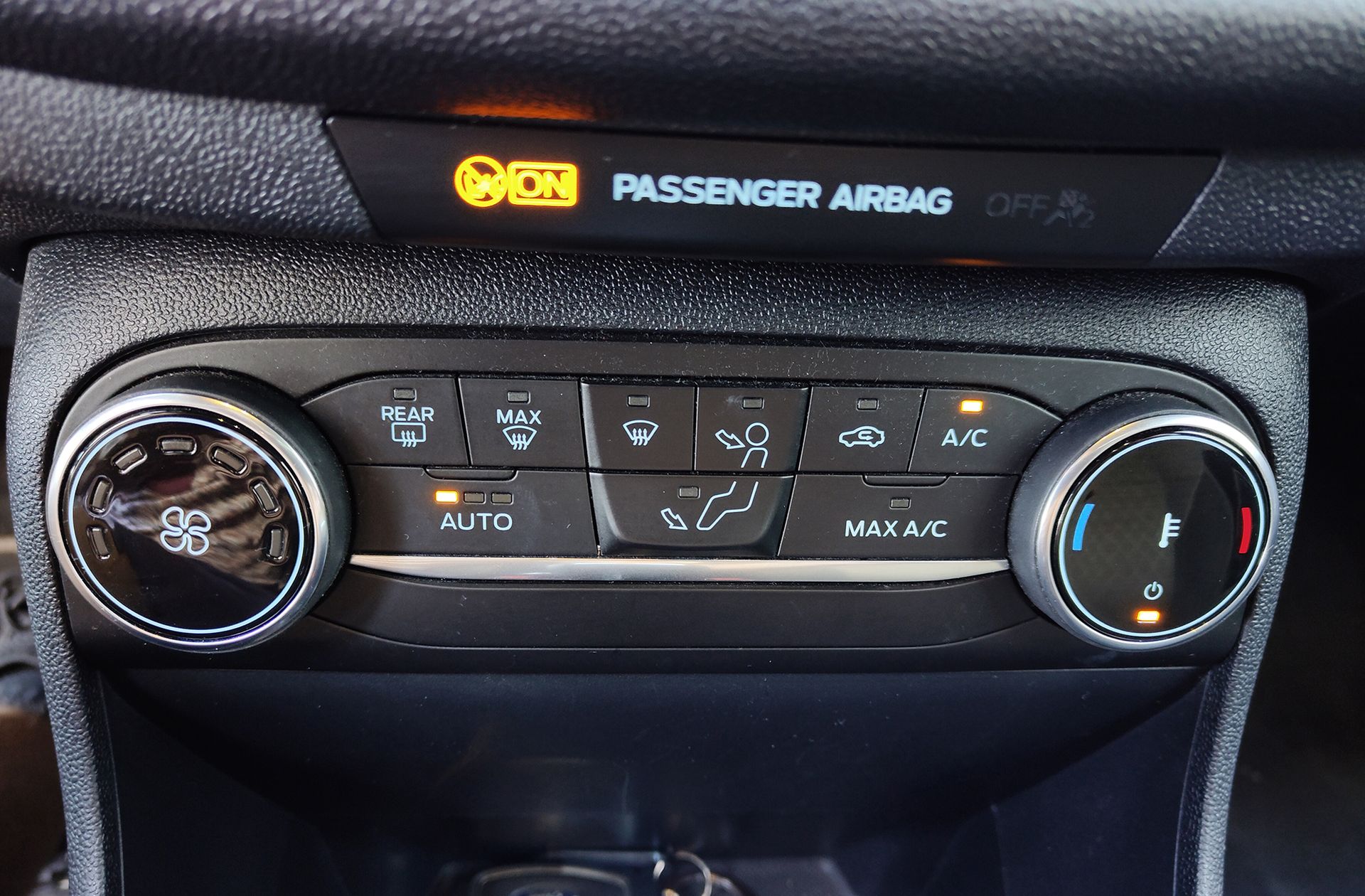 Ford Fiesta 1.0 EcoBoost Active - foto 31