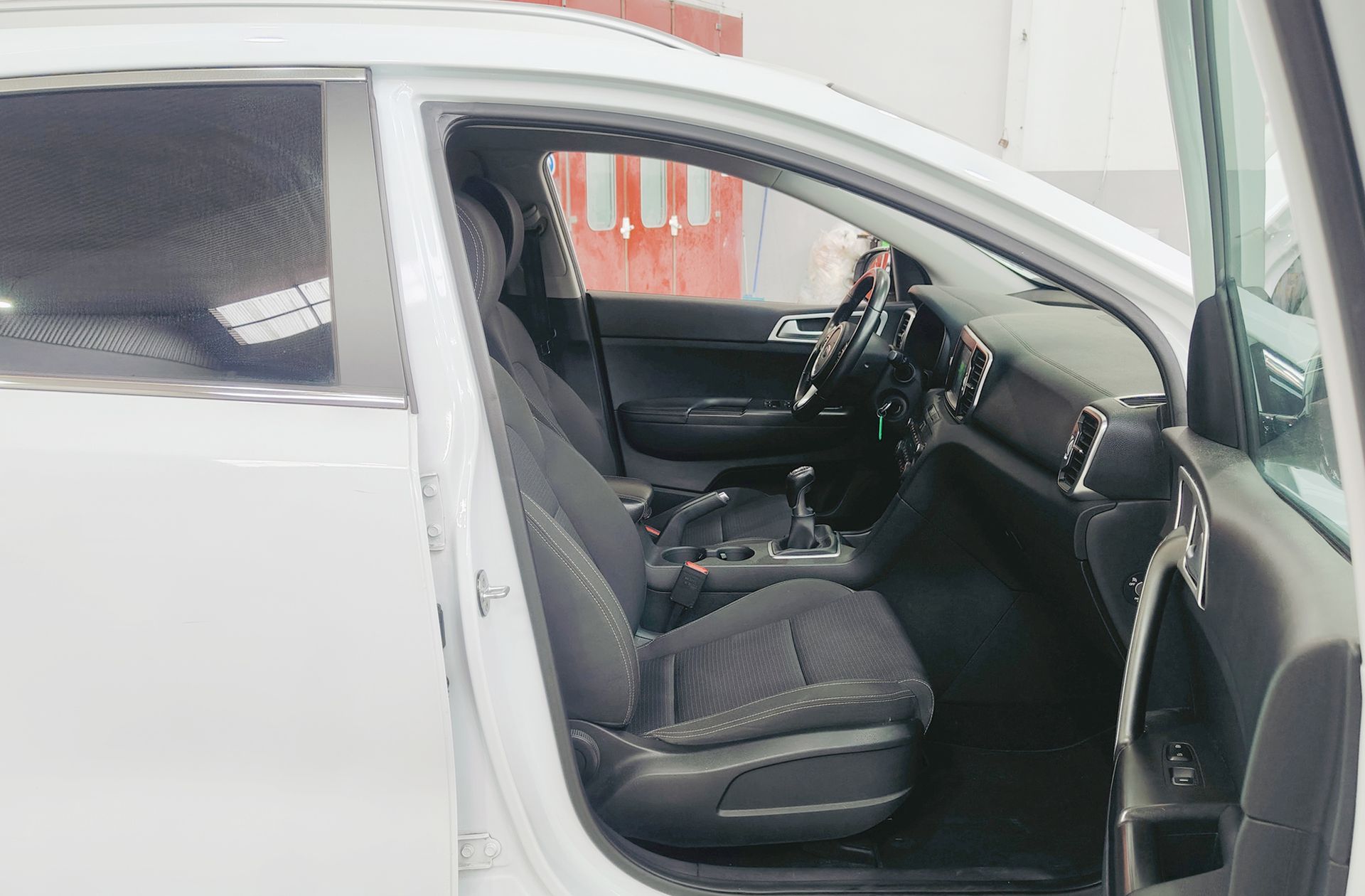 Kia Sportage 1.6 GDi Drive 4x2 GLP - foto 17