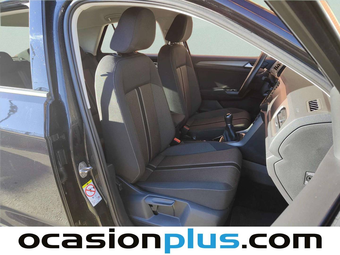 Foto Volkswagen T-Roc Volkswagen T-Roc Advance R-Line 1.0 TSI (110 CV)