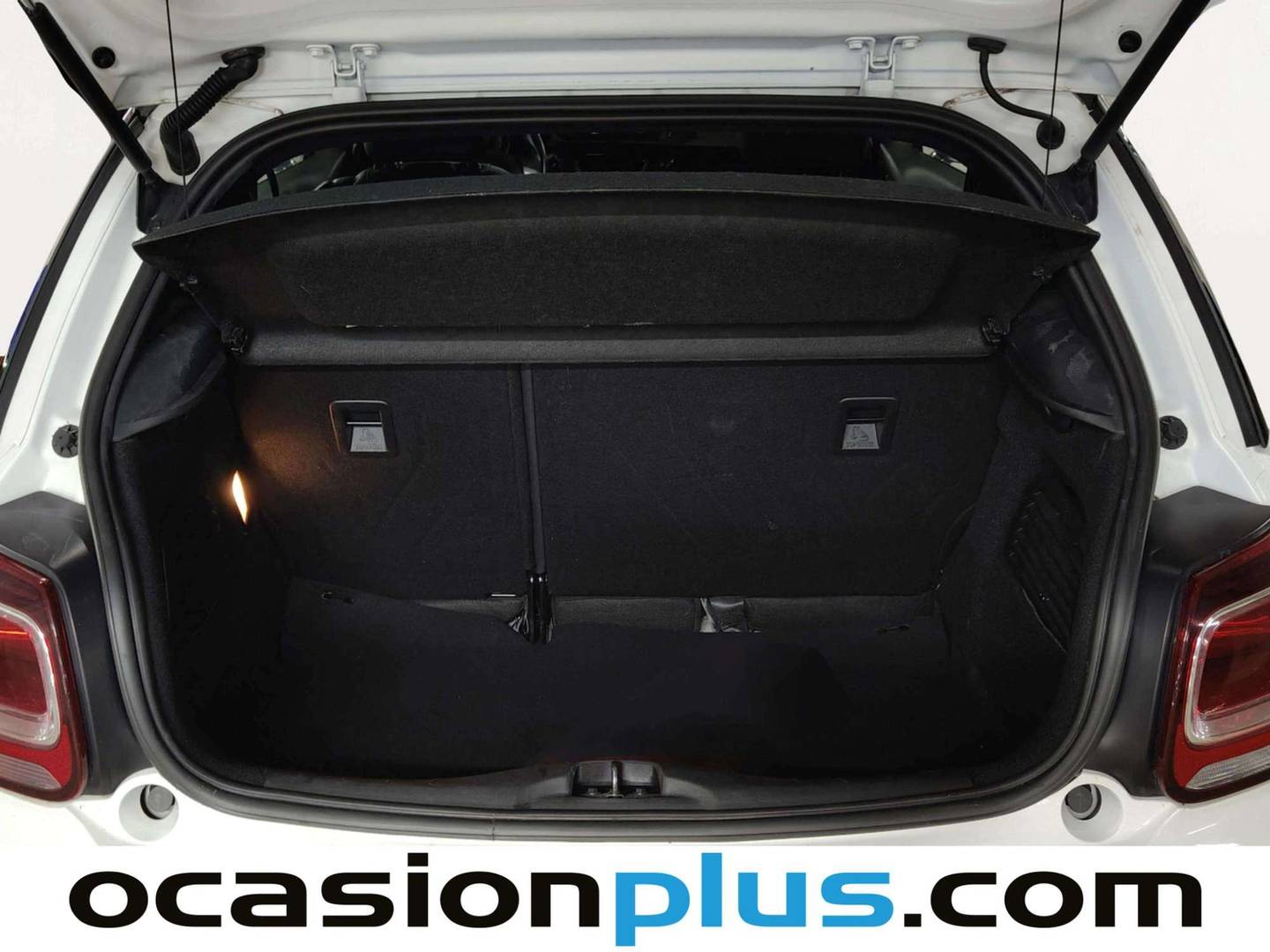 Foto asientos delanteros Citroën DS3 DS DS3 1.2 PureTech S&S Style (110 CV)