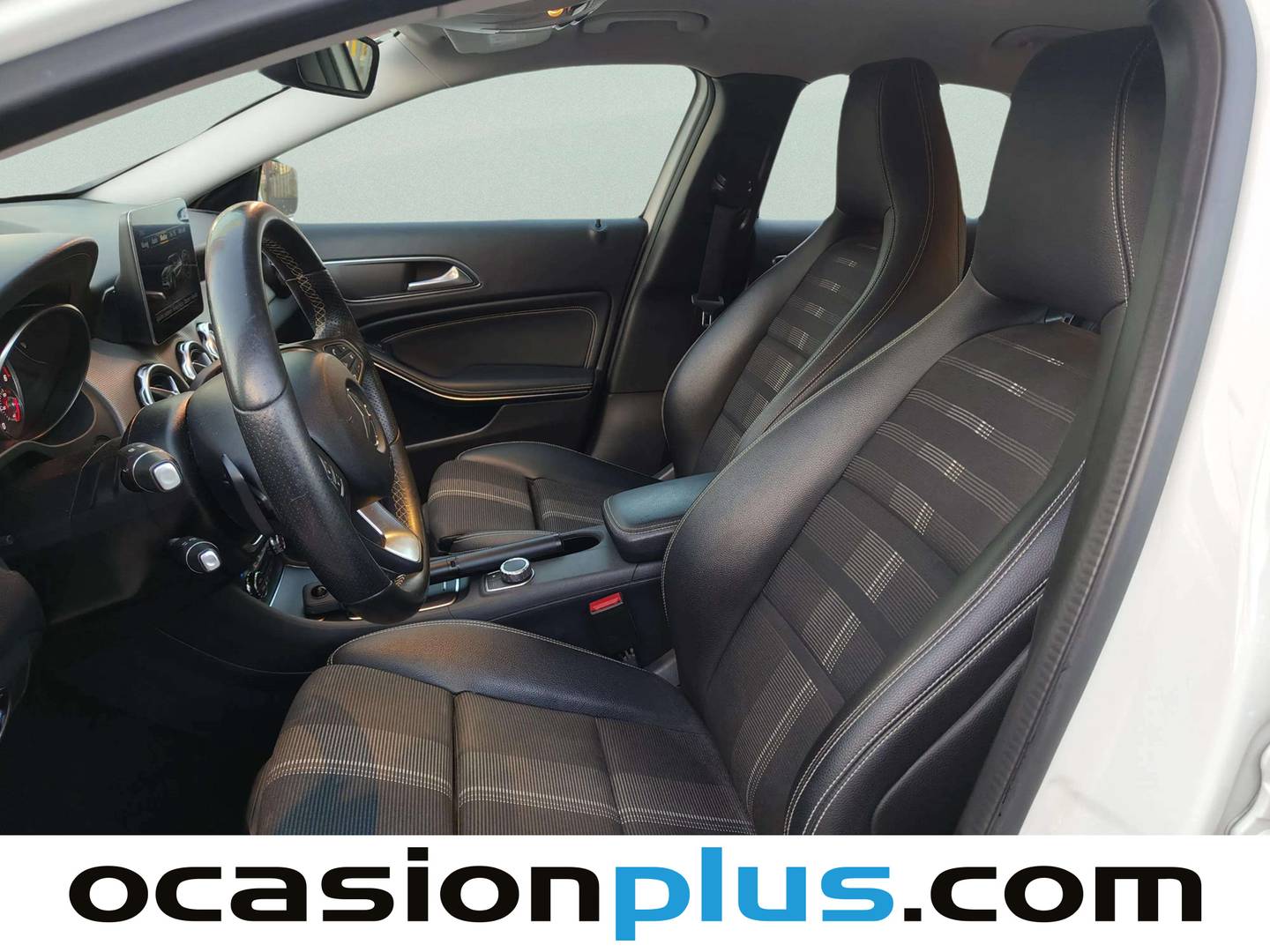 Foto Mercedes GLA Mercedes-Benz GLA GLA 200 d (136 CV)